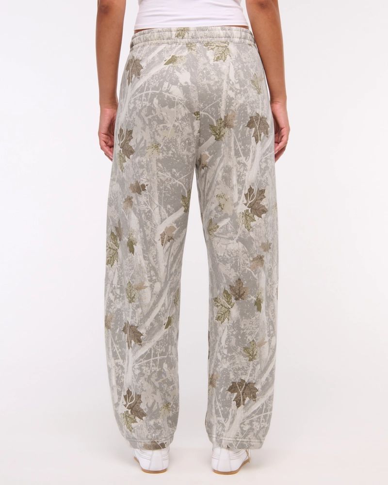 Essential Mid Rise Barrel Sunday Sweatpant