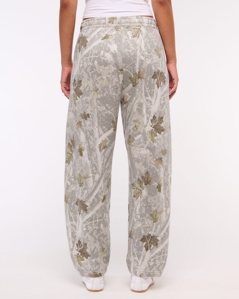 Essential Mid Rise Barrel Sunday Sweatpant