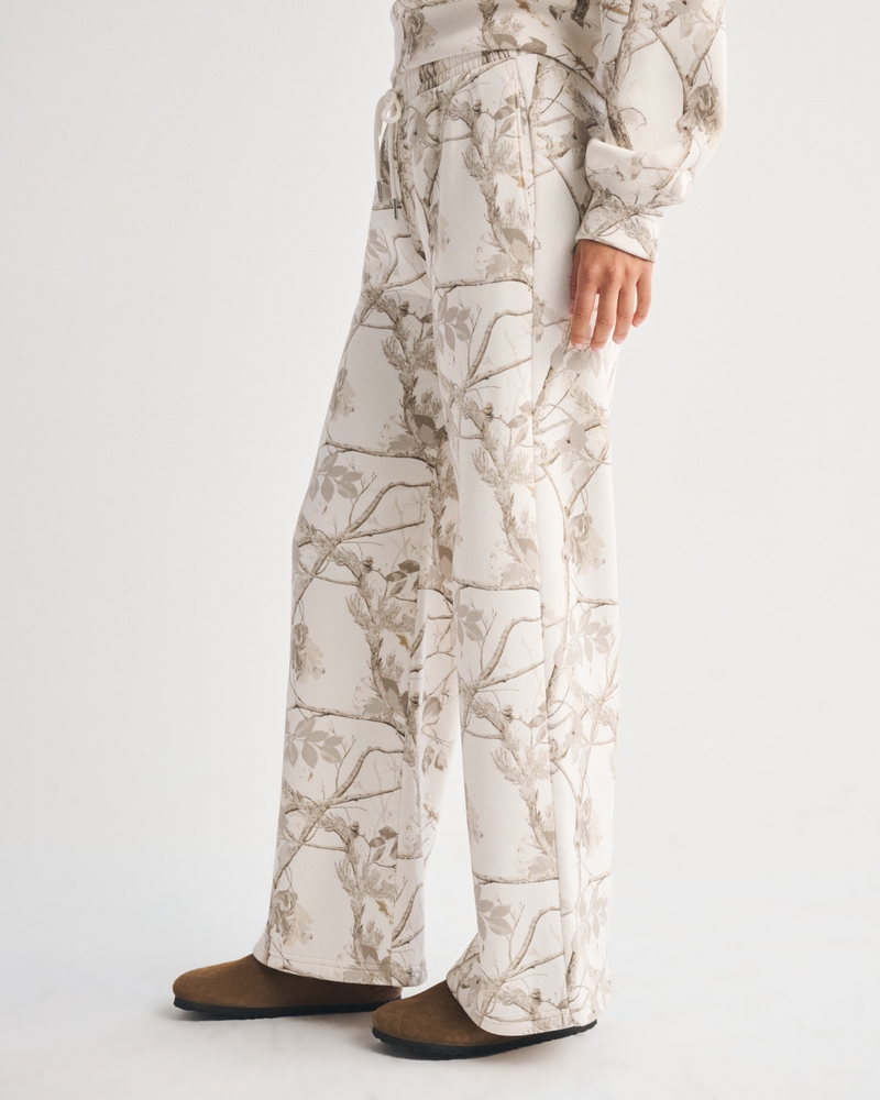 High Rise Sunday Wide Leg Sweatpant