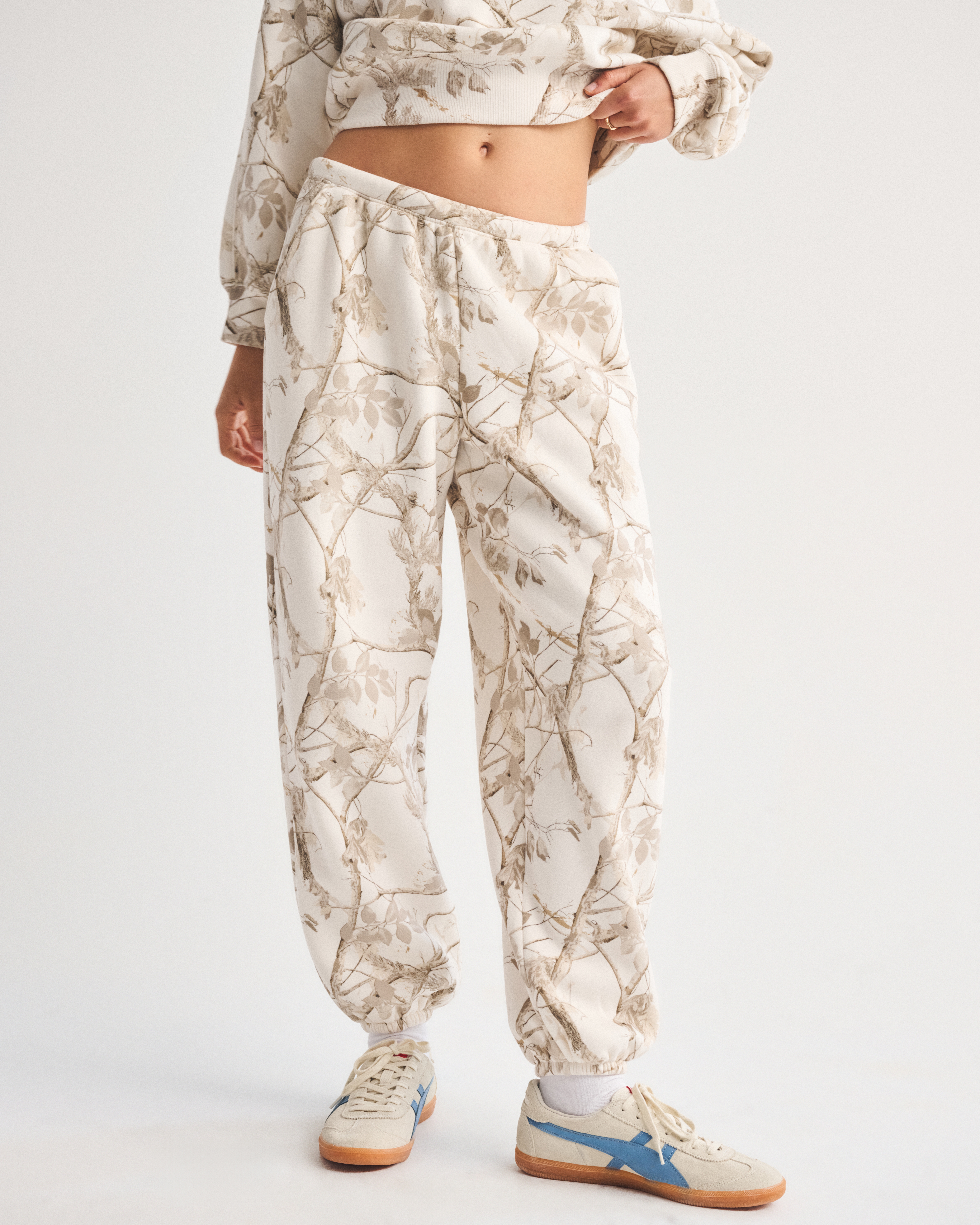 Abercrombie & Fitch High Rise Sunday Baggy Sweatpant