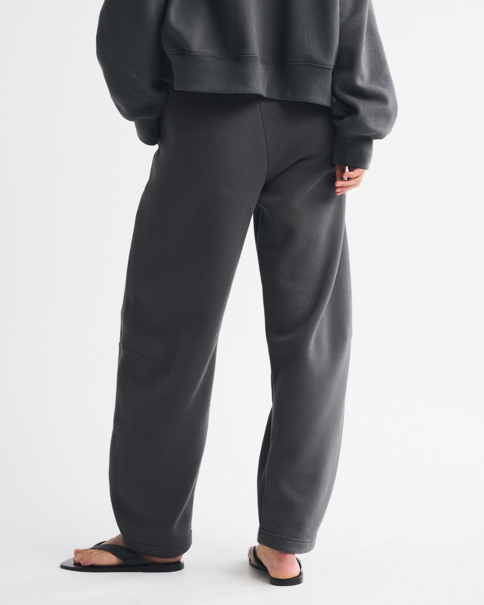 High Rise Sunday Barrel Sweatpant