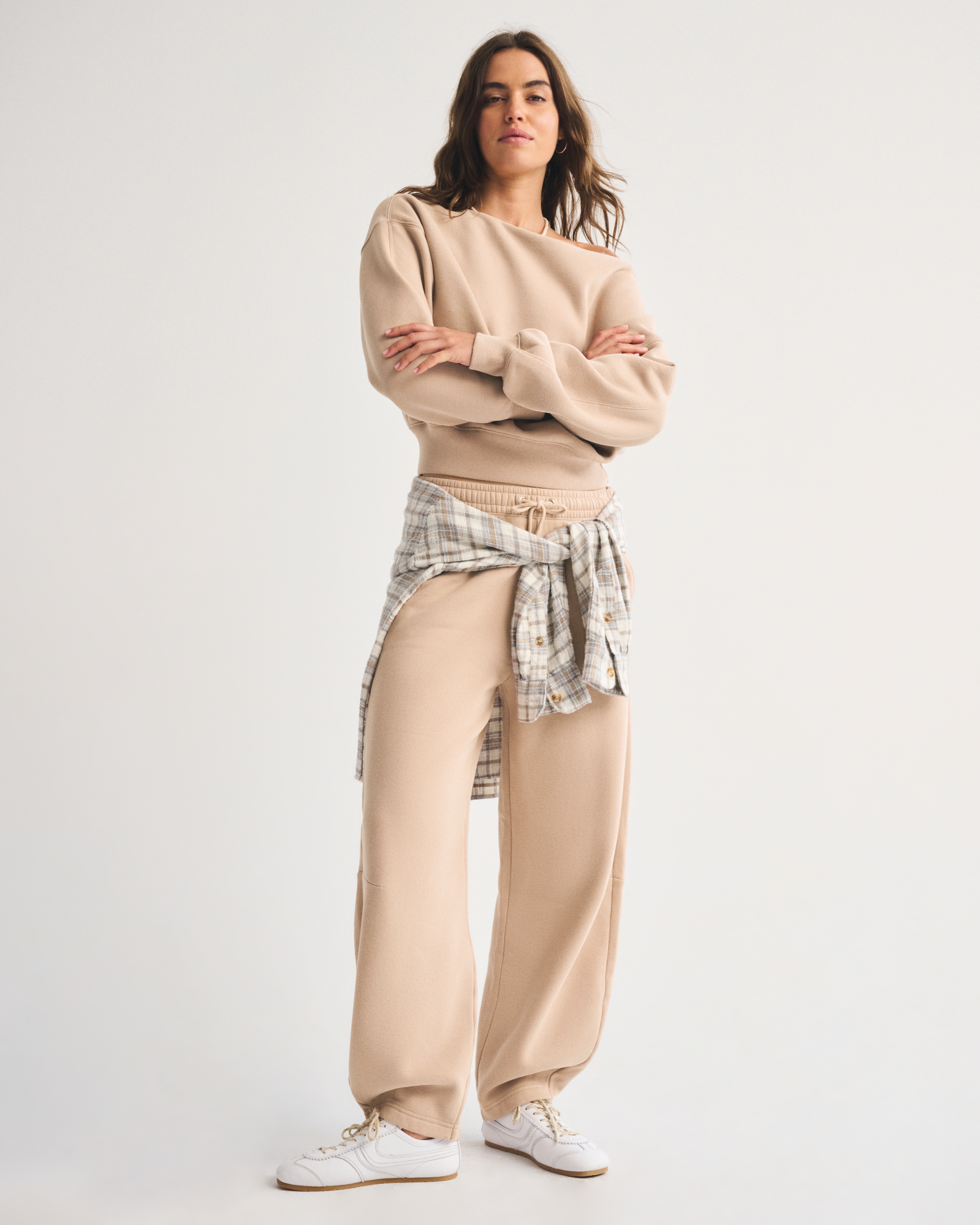 Abercrombie & Fitch High Rise Sunday Barrel Sweatpant In Brown