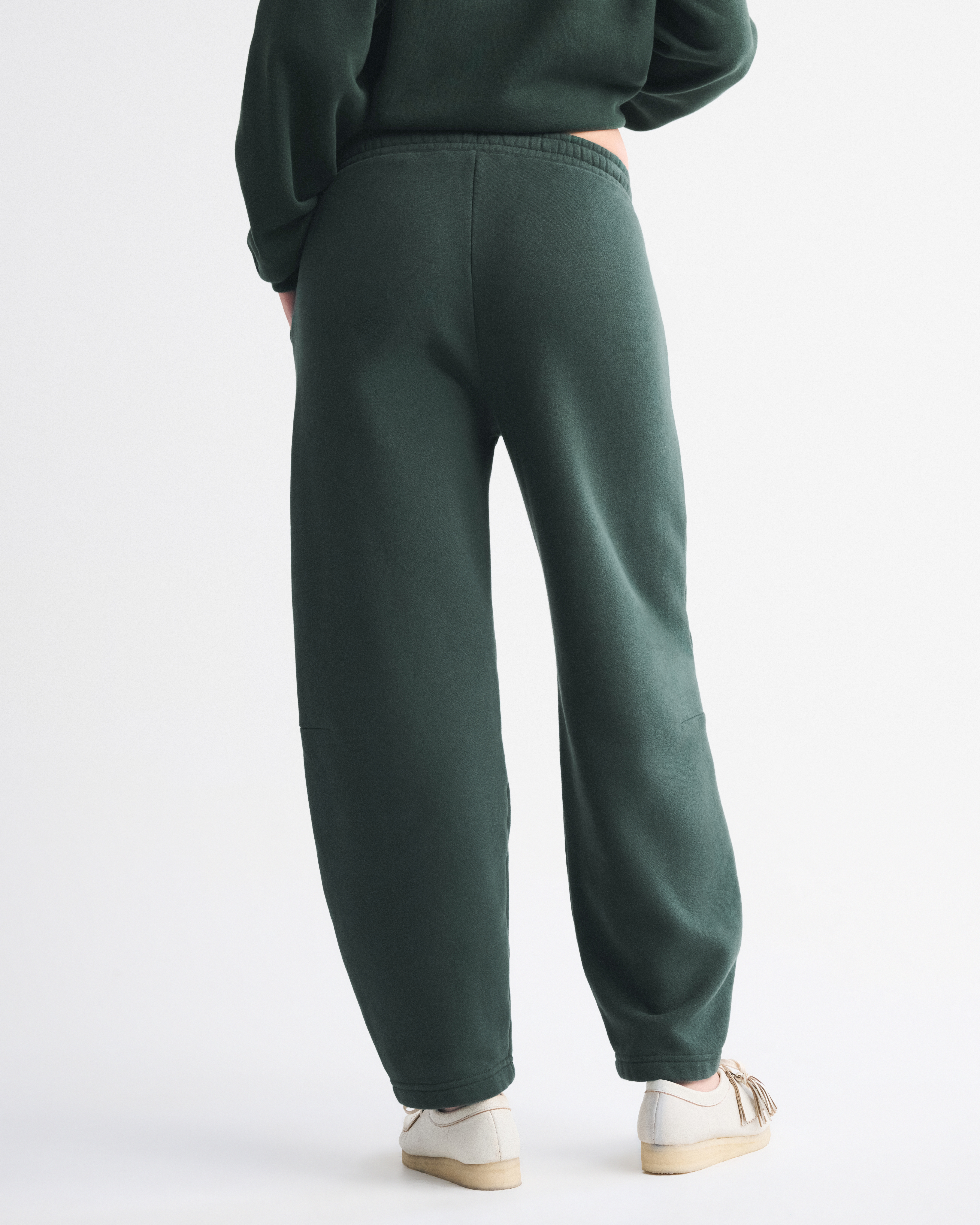 Abercrombie & Fitch High Rise Sunday Barrel Sweatpant In Green