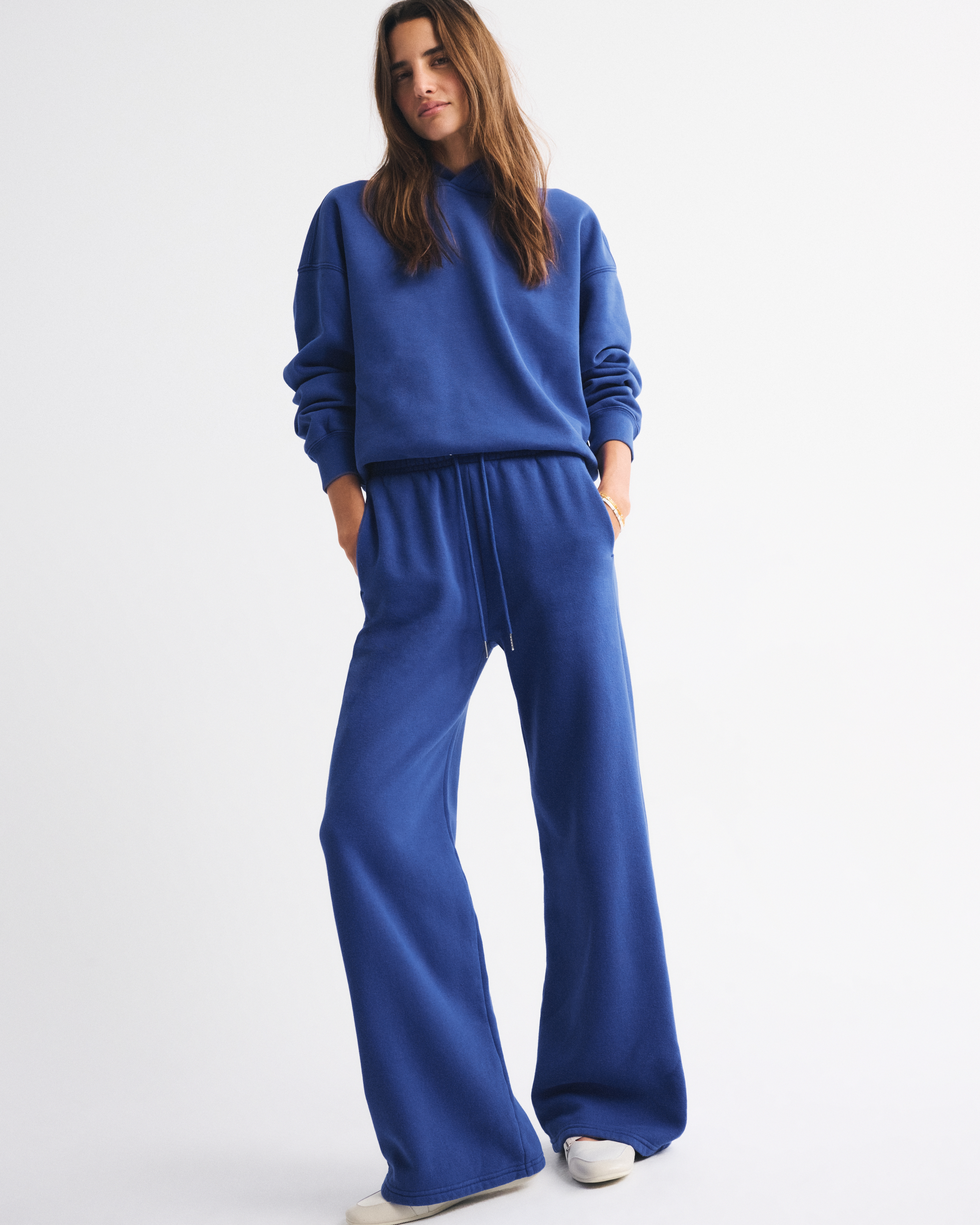 Abercrombie & Fitch High Rise Sunday Wide Leg Sweatpant In Blue