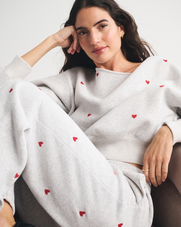 High Rise Sunday-Jogginghose mit weitem Bein, Hellgrau Mit Herzdruck view 2