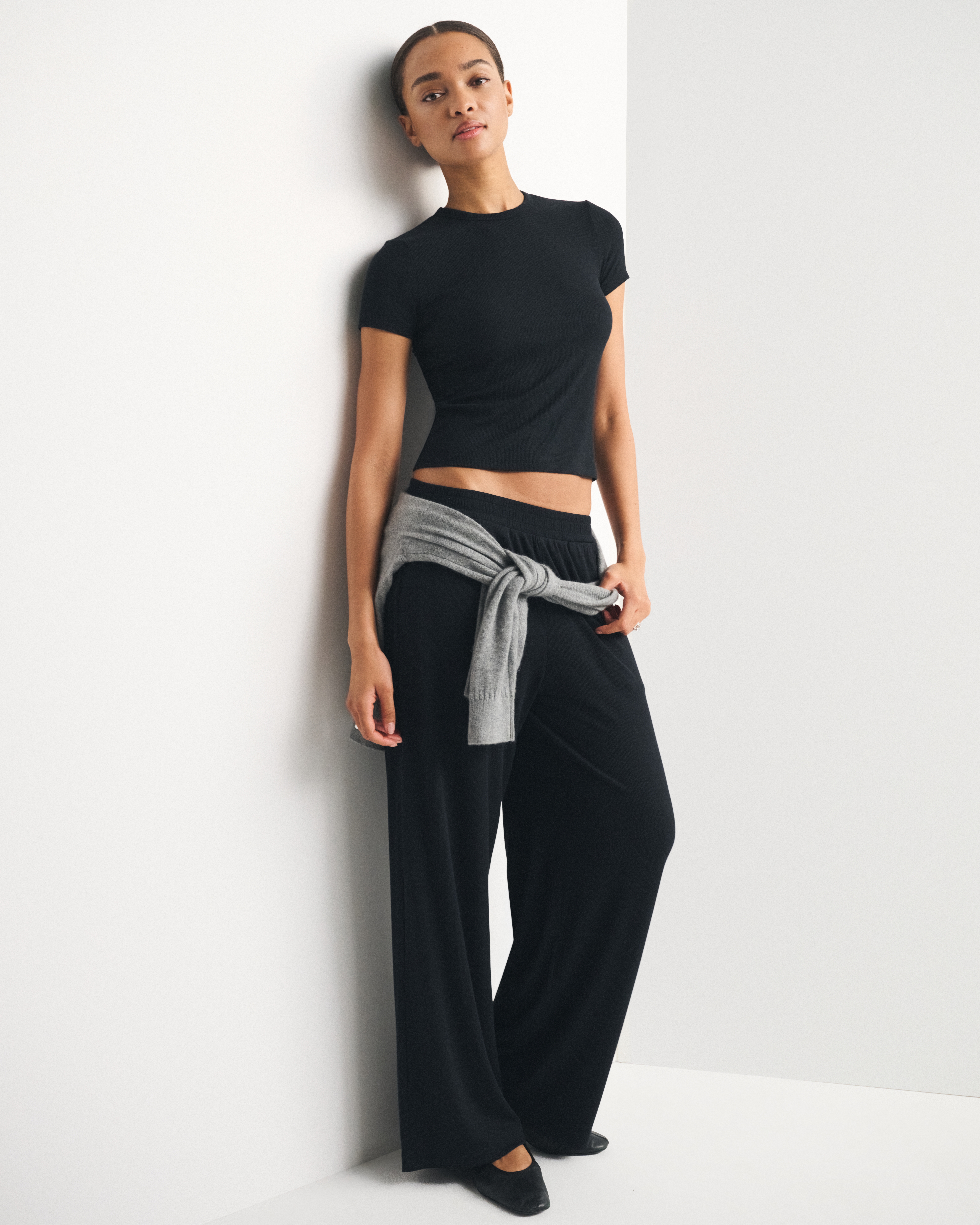 Женские брюки Abercrombie & Fitch Lounge Ribbed Wide Leg Sweatpant — фото 2