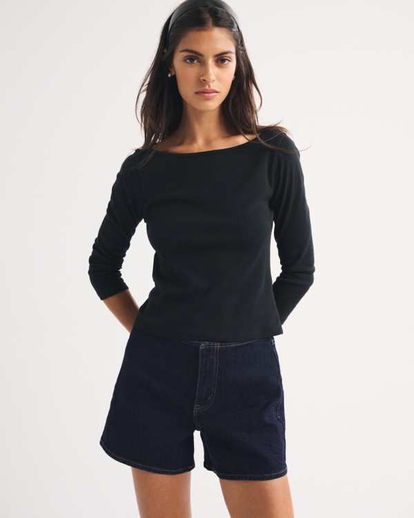 Clean Waist Mid Rise A-Line Short