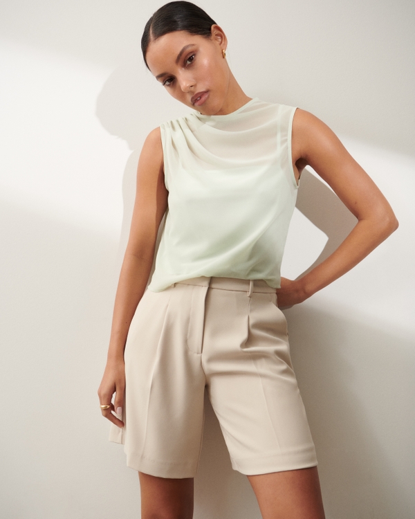 Mid Rise Tailored Short, Light Taupe