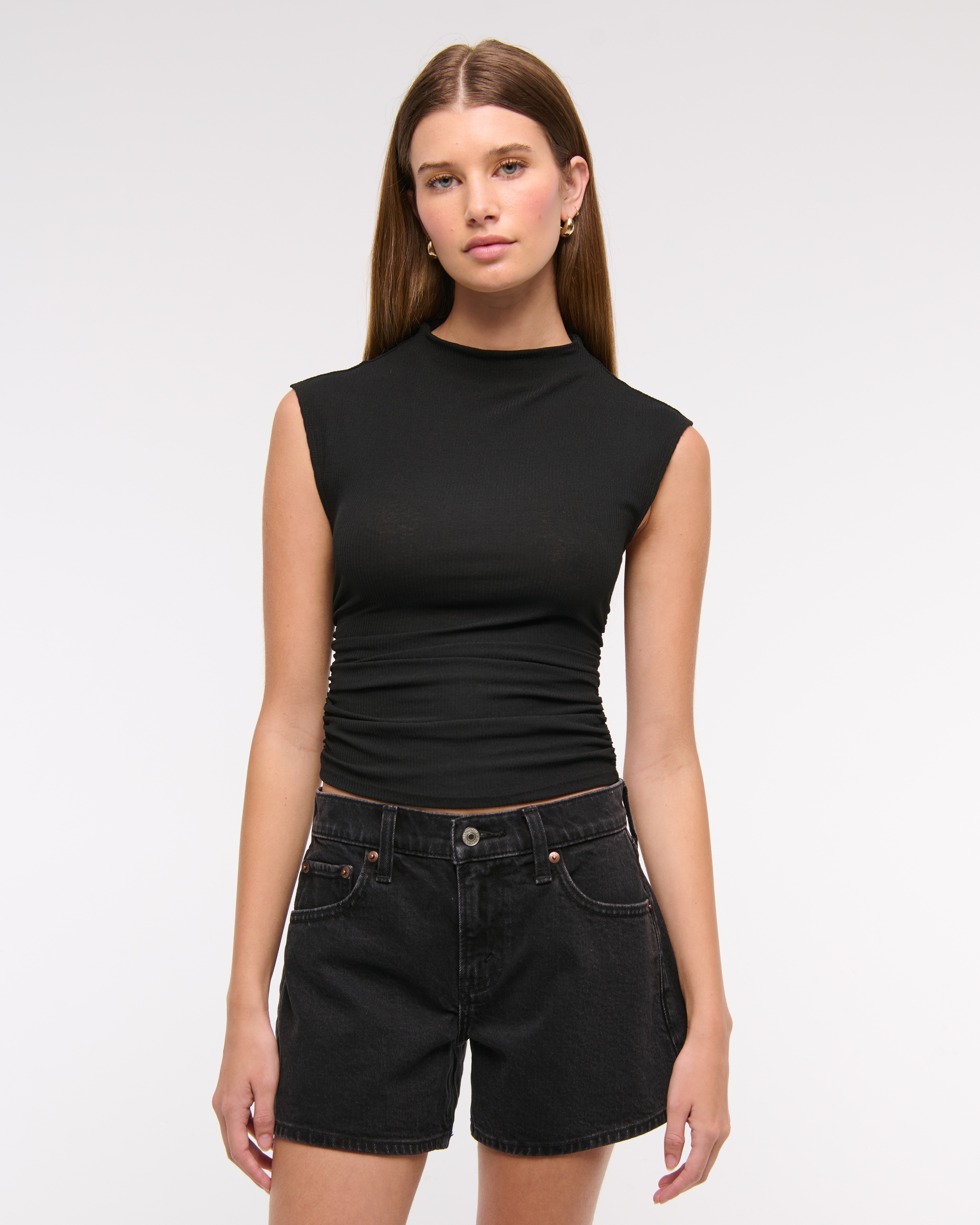 Abercrombie & Fitch Mid Rise A-line Short In Black