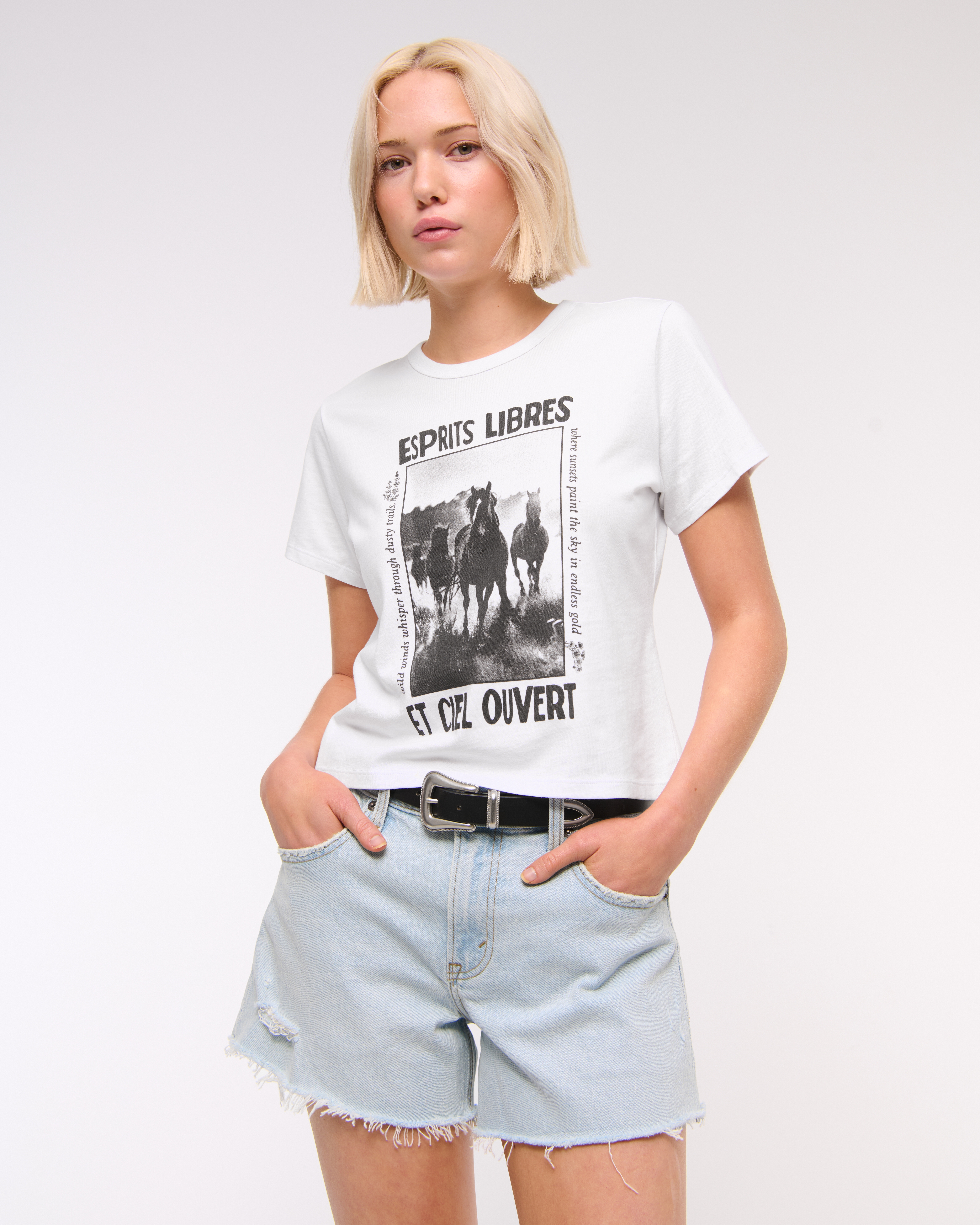 Abercrombie & Fitch Mid Rise A-line Short In Gold