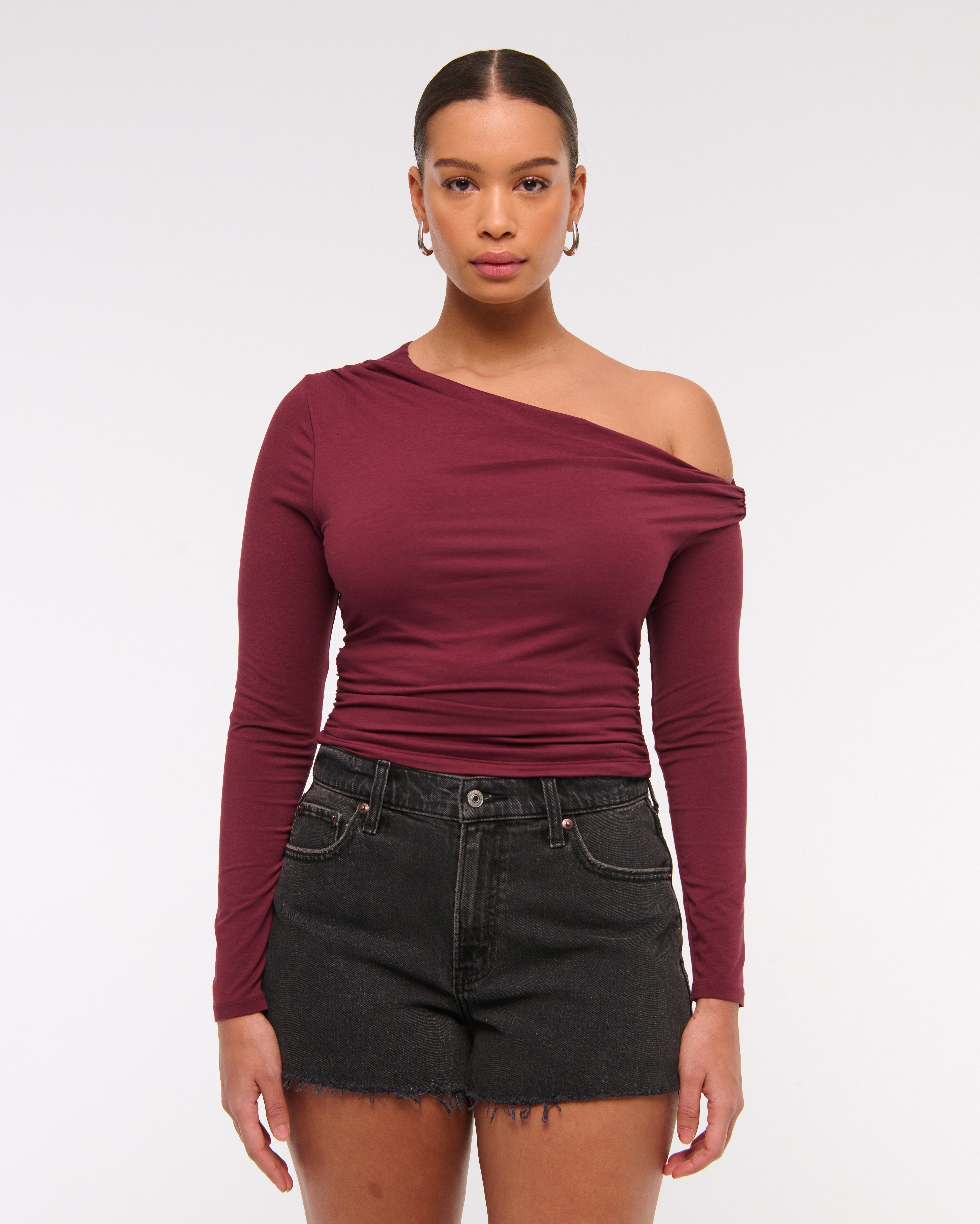 Abercrombie & Fitch Curve Love High Rise 90s Cutoff Short In Black