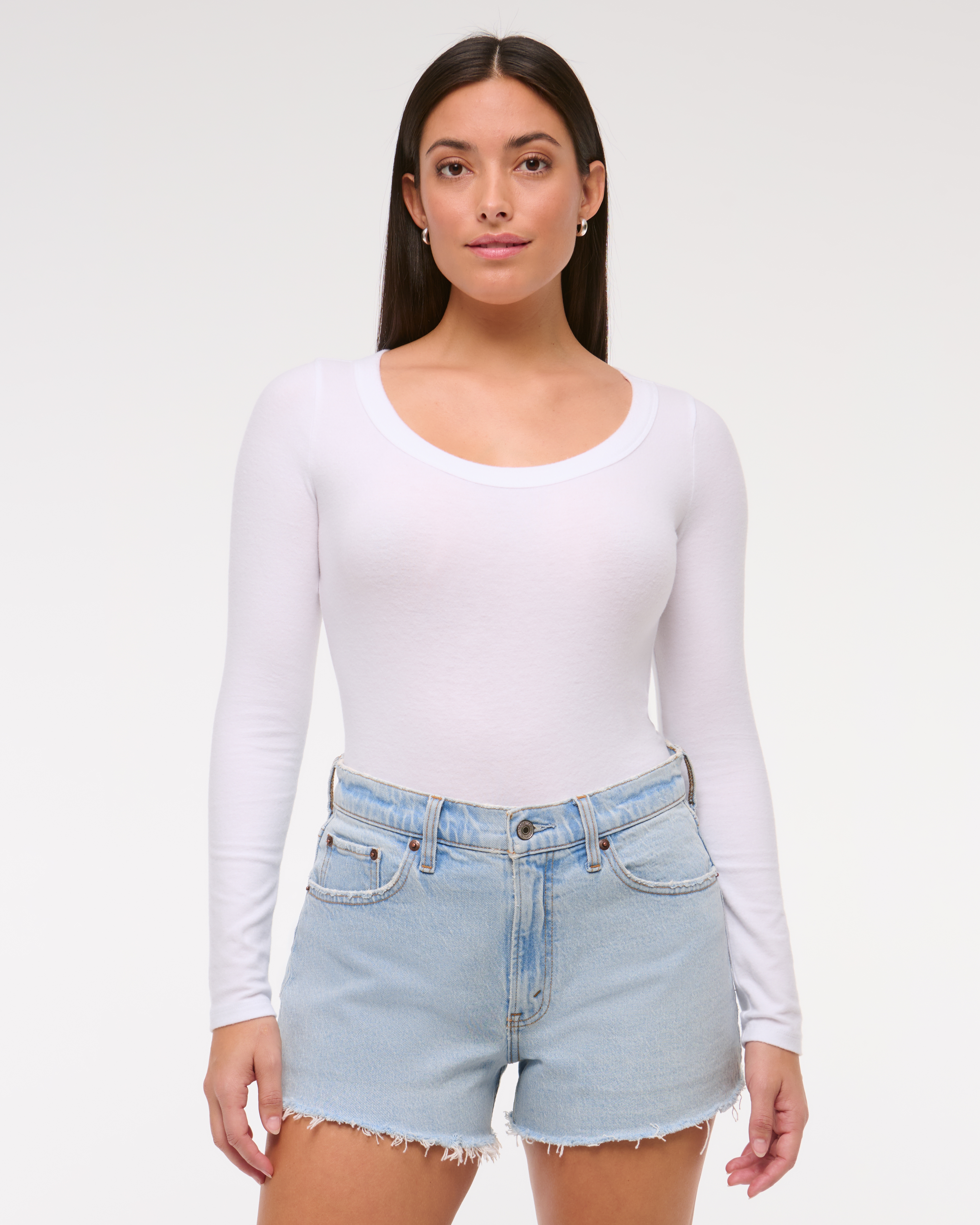 Abercrombie & Fitch Curve Love High Rise 90s Cutoff Short In White