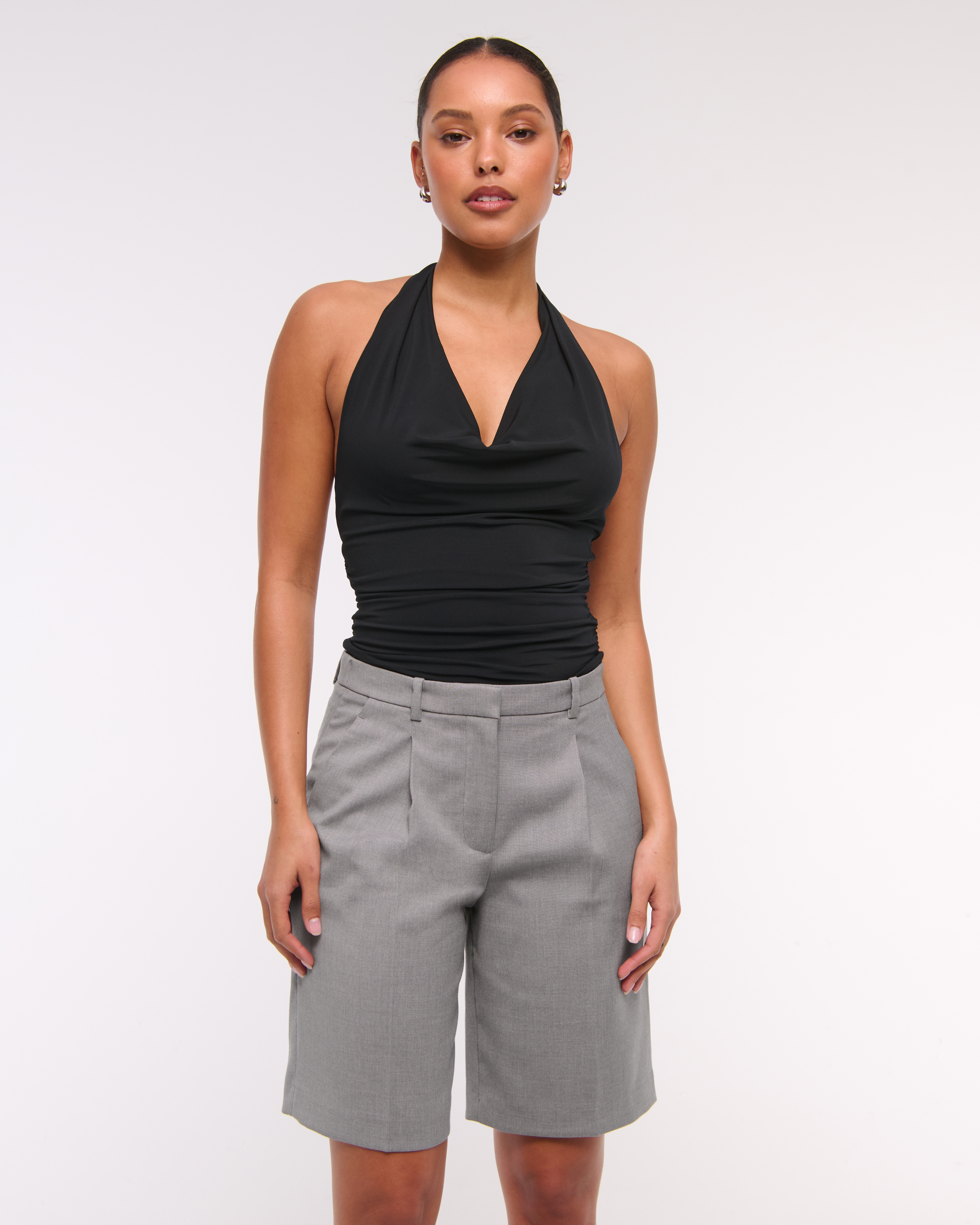 Abercrombie & Fitch Mid Rise Bermuda Short In Gray