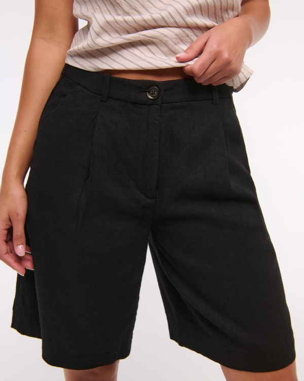 Mid Rise Linen-Blend Bermuda Short