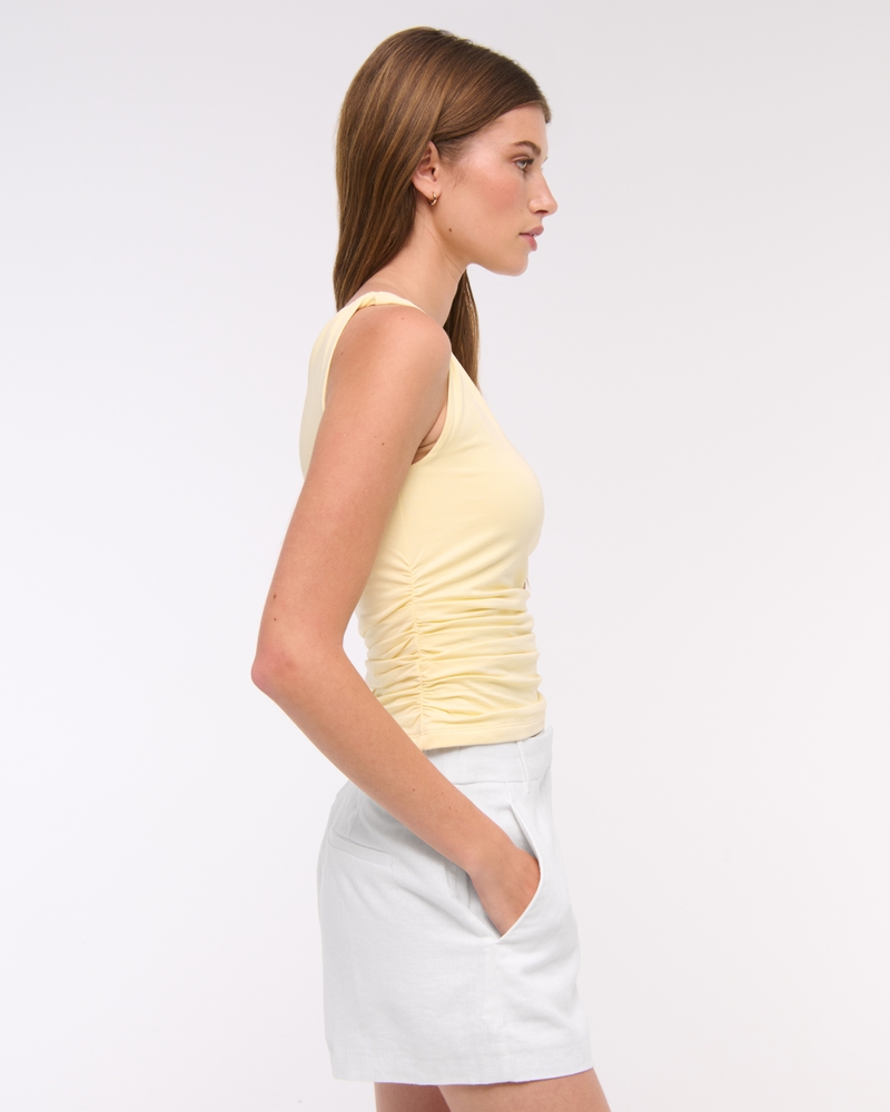 A&F Sloane Tailored Linen-Blend Short