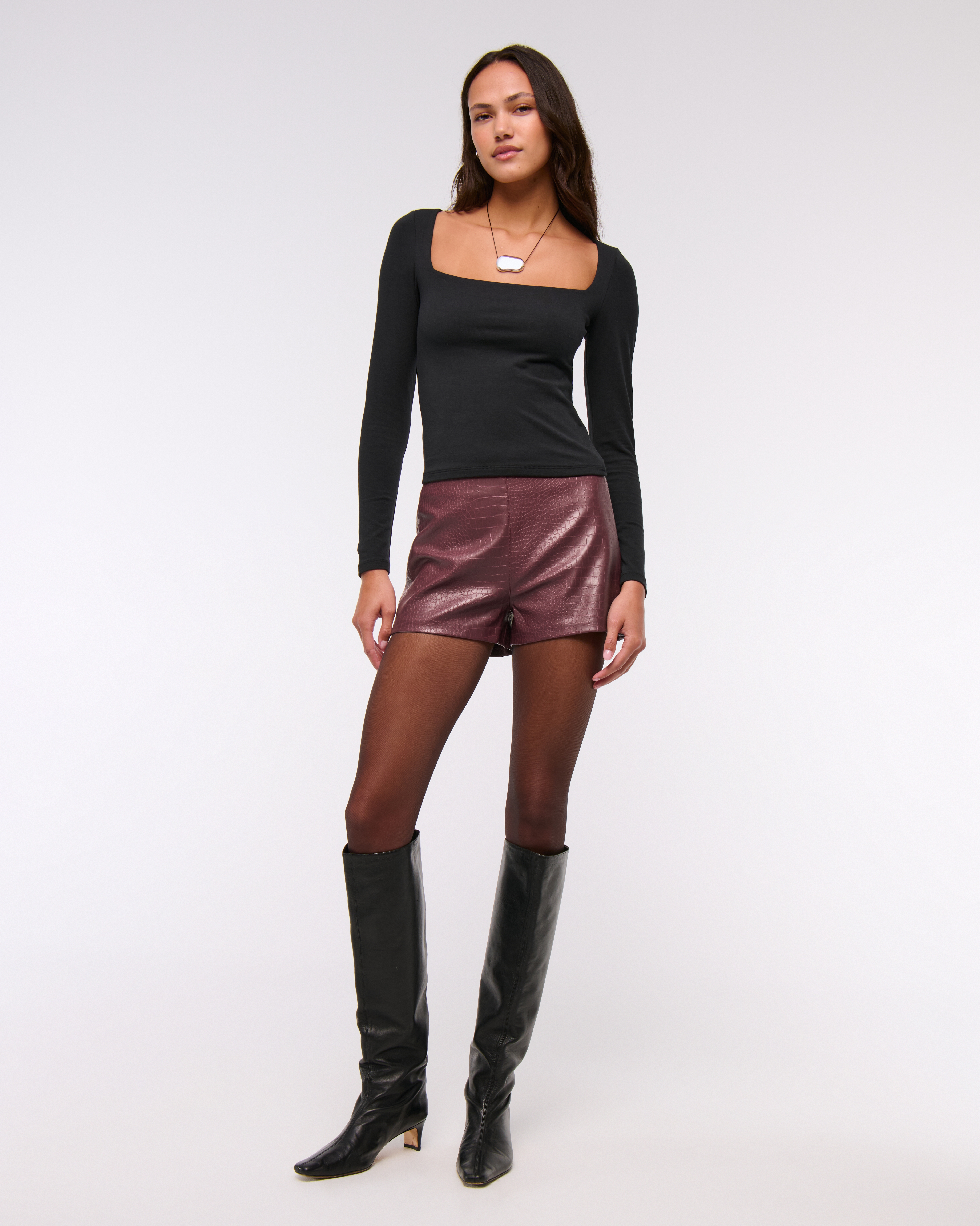 【G FORE】 VEGAN LEATHER SHORTS(WOMEN) /追跡付 Women's Stretch Vegan Leather Micro Short | Women's Bottoms