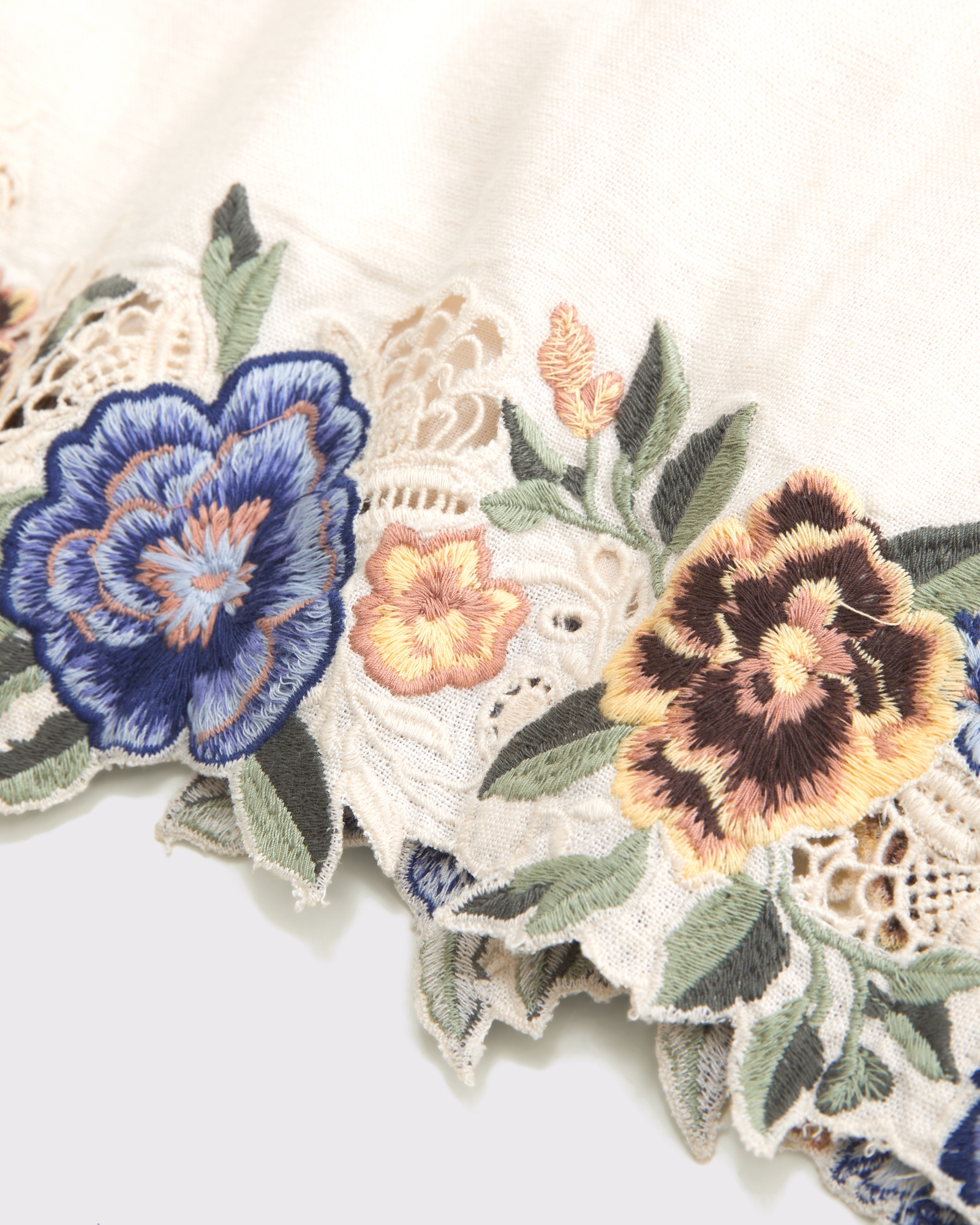 Cotton Lace-Trim Pull-On Short