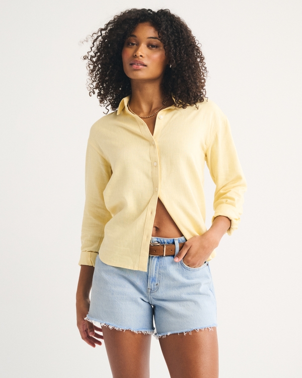 Curve Love Mid Rise A-Line Short, Light Wash view 1