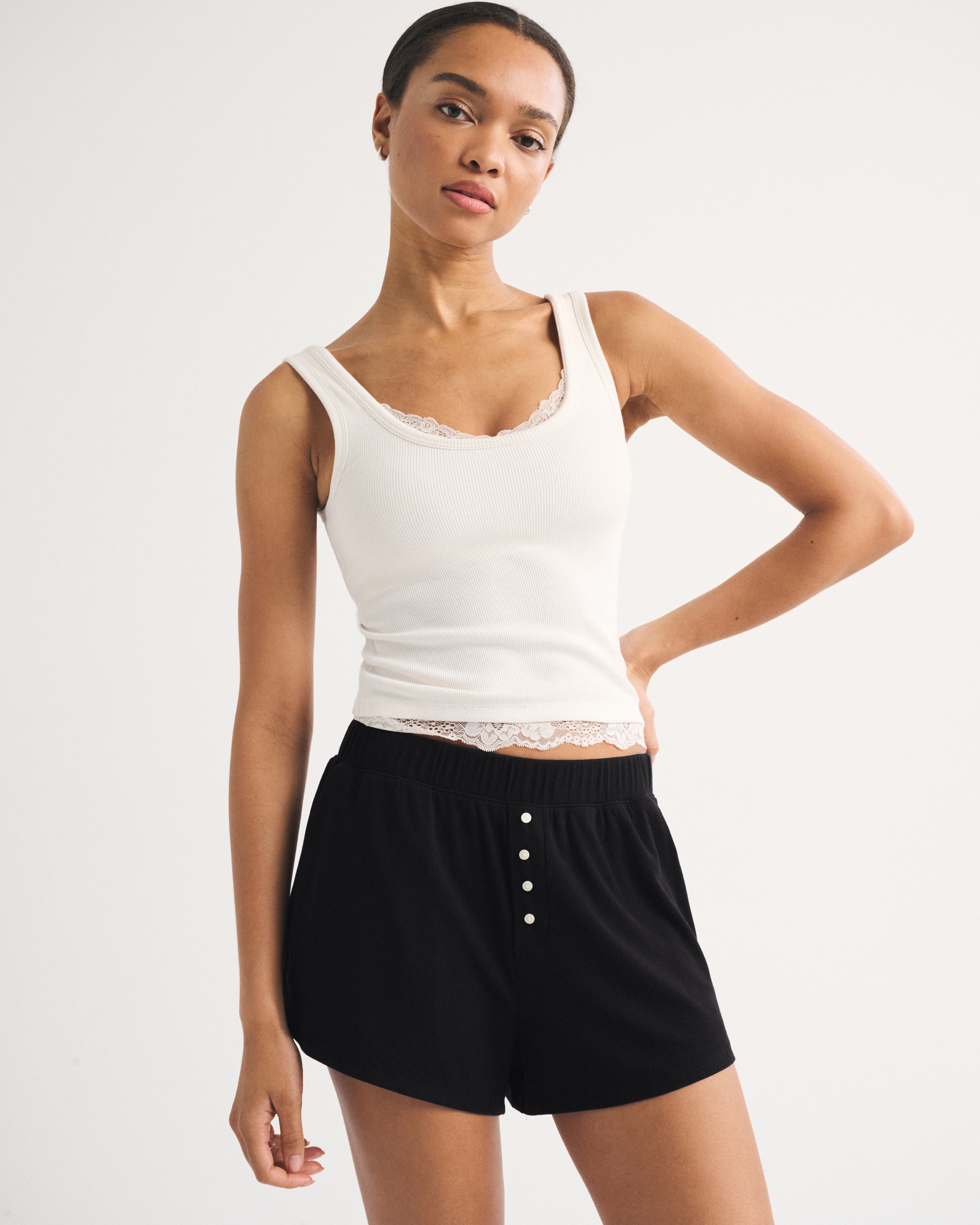 Женские брюки Abercrombie & Fitch High Rise Ribbed Lounge Short — фото 2