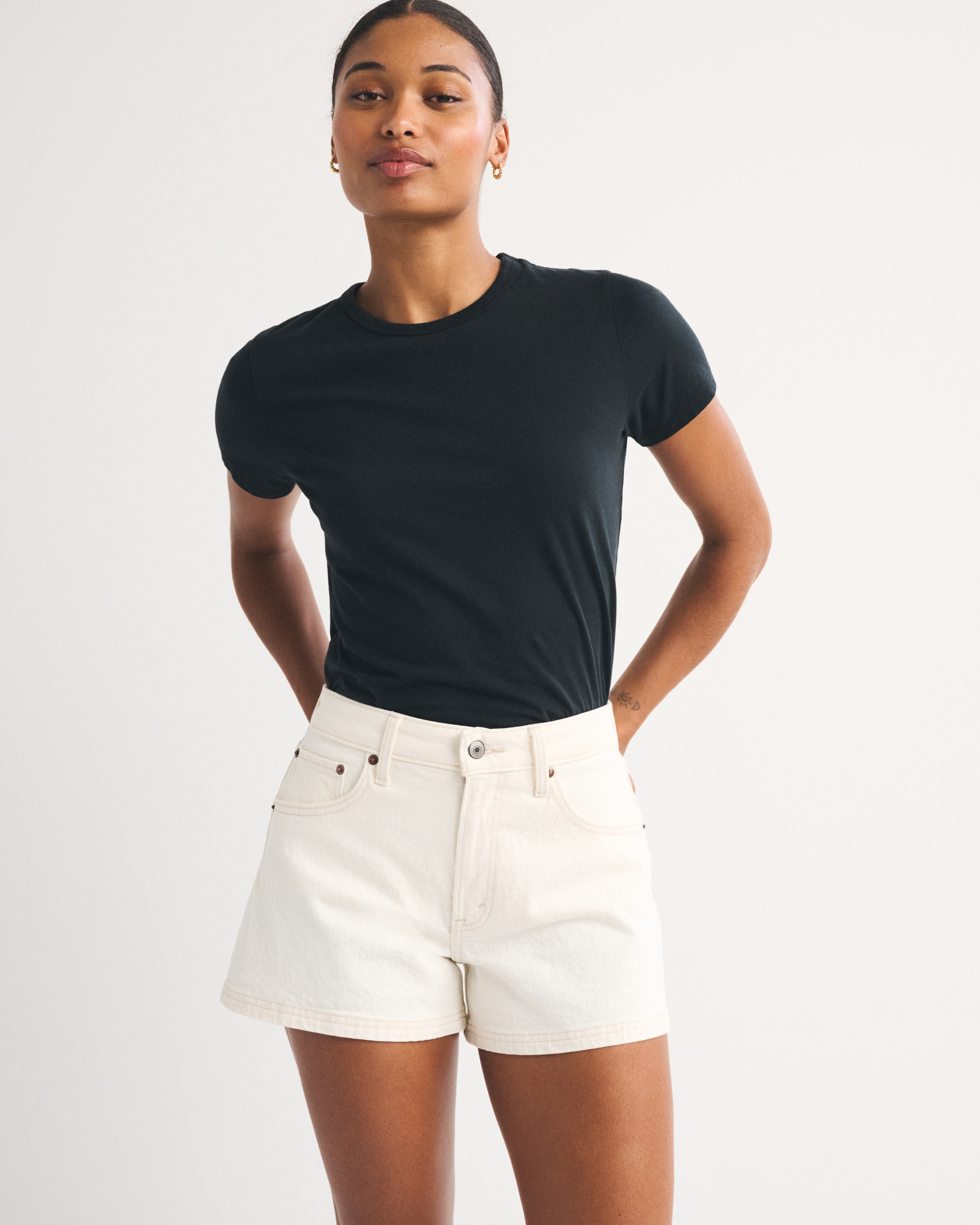 Женские брюки Abercrombie & Fitch Curve Love High Rise 90s Relaxed Short — фото 2