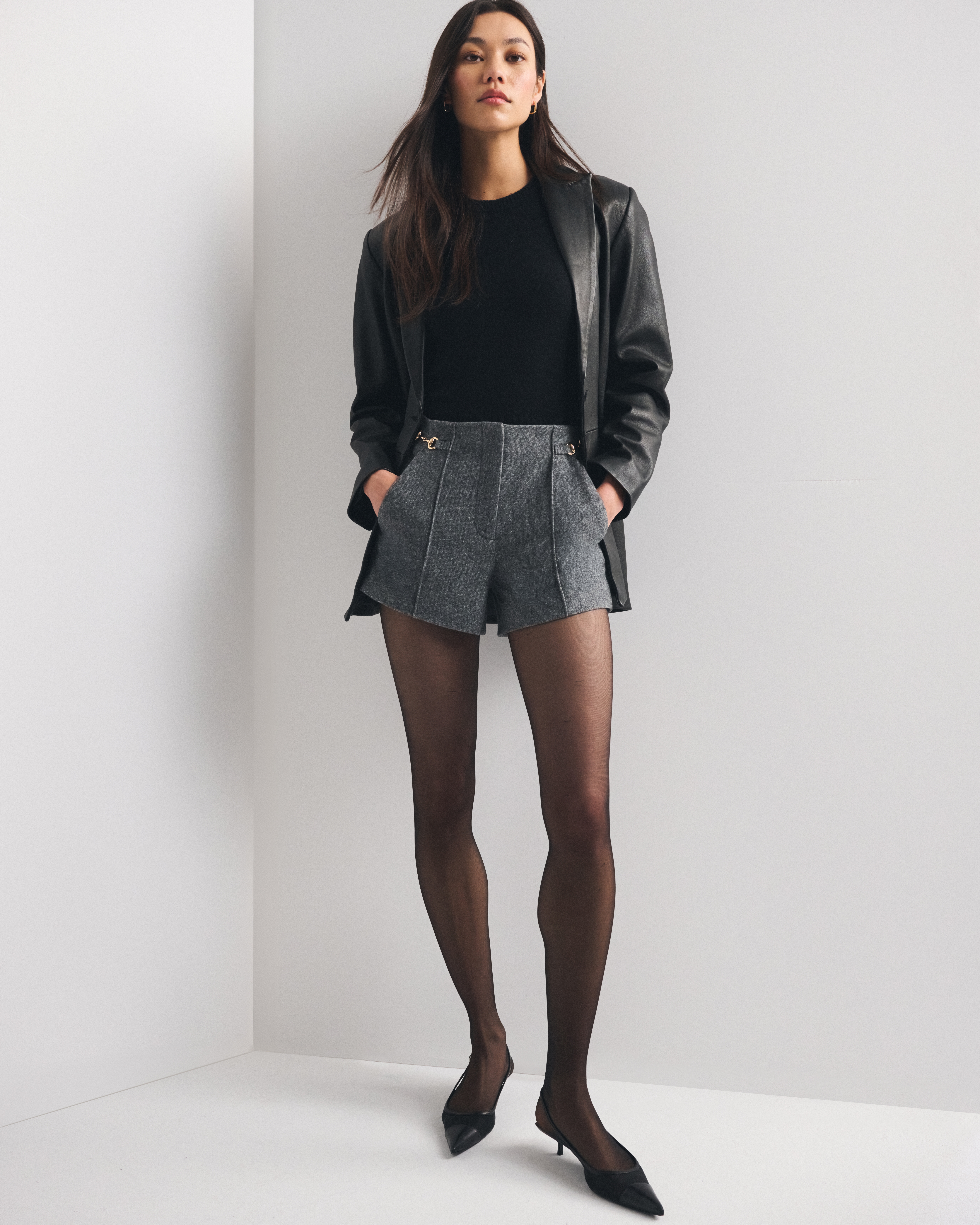 Женские брюки Abercrombie & Fitch High Rise Tailored Wool-Blend Short — фото 3