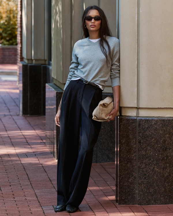Cotton-Cashmere V-Neck Sweater, Heather Gray view 2