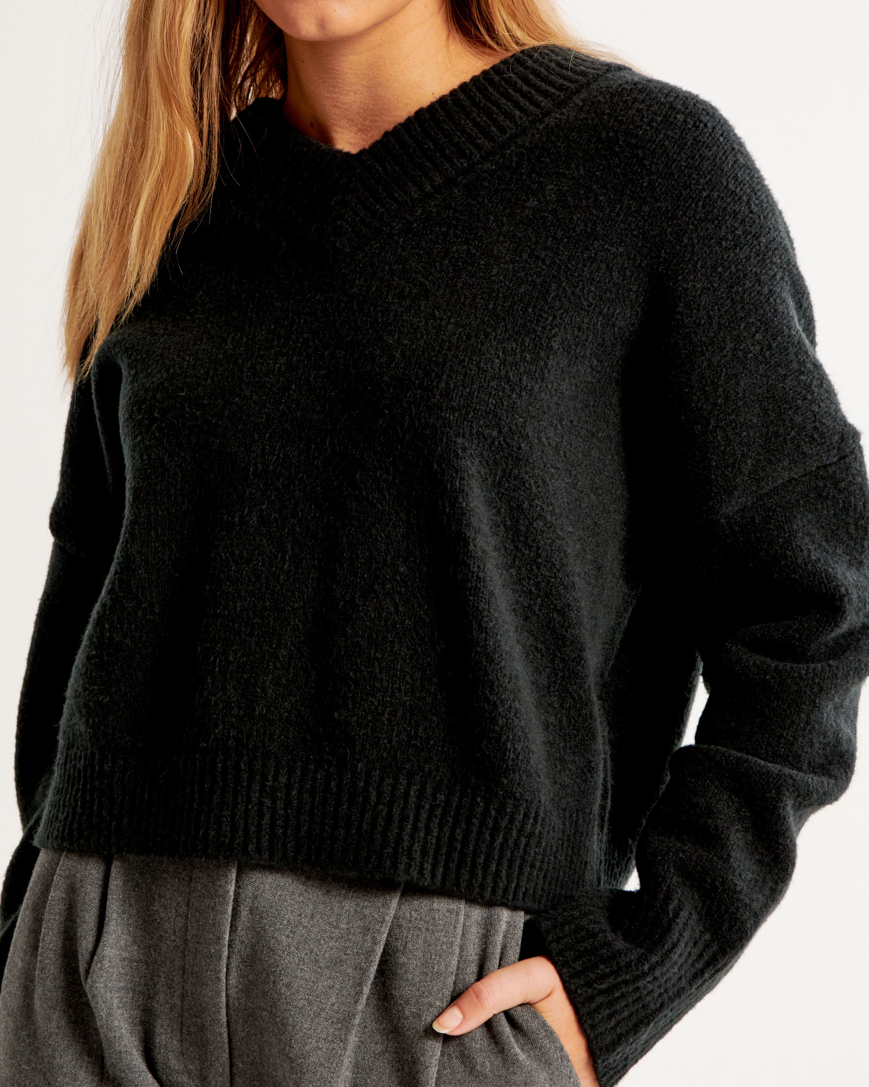 Abercrombie and fitch v hotsell neck sweater