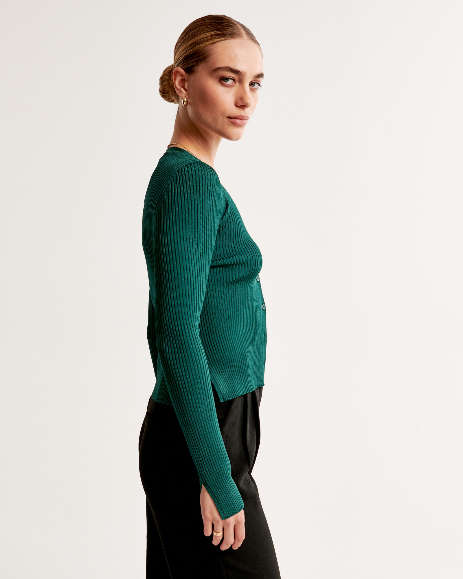 Glossy Slim Cardigan