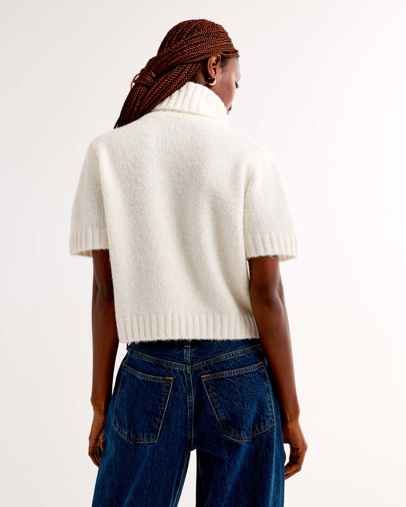 Turtleneck Sweater Tee