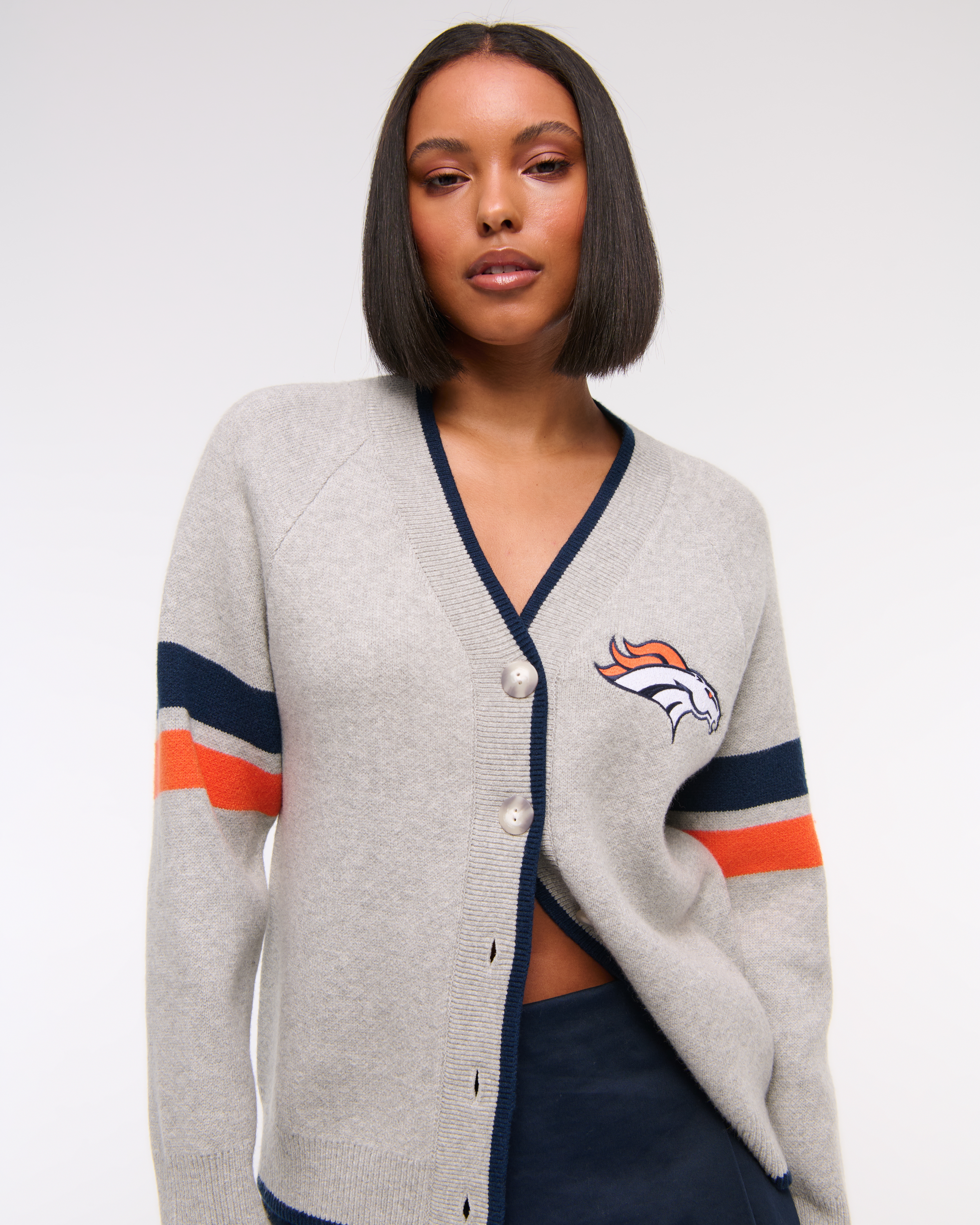 Abercrombie & Fitch Denver Broncos Luxeloft Cardigan In Gray