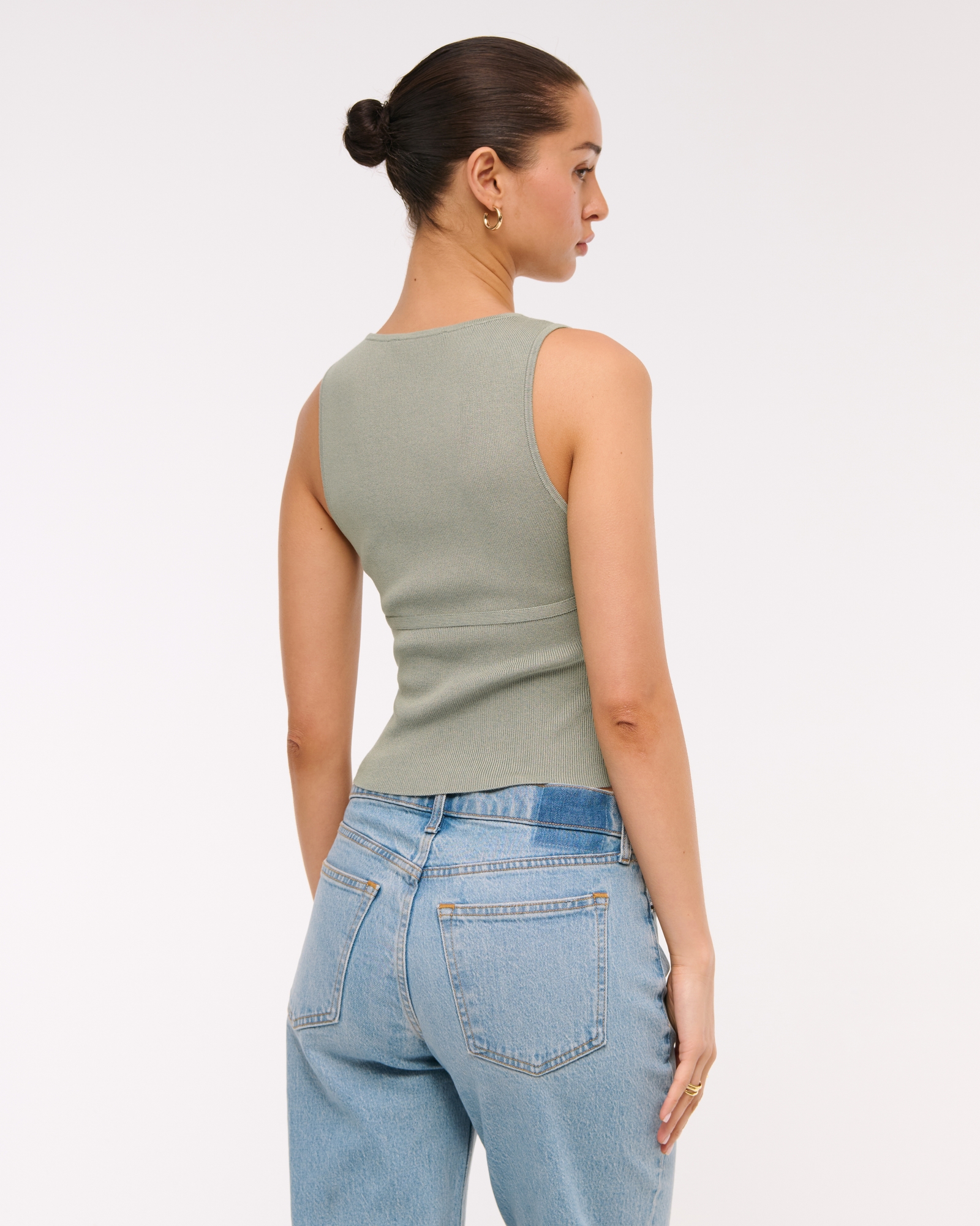 Plunge Hardware Top