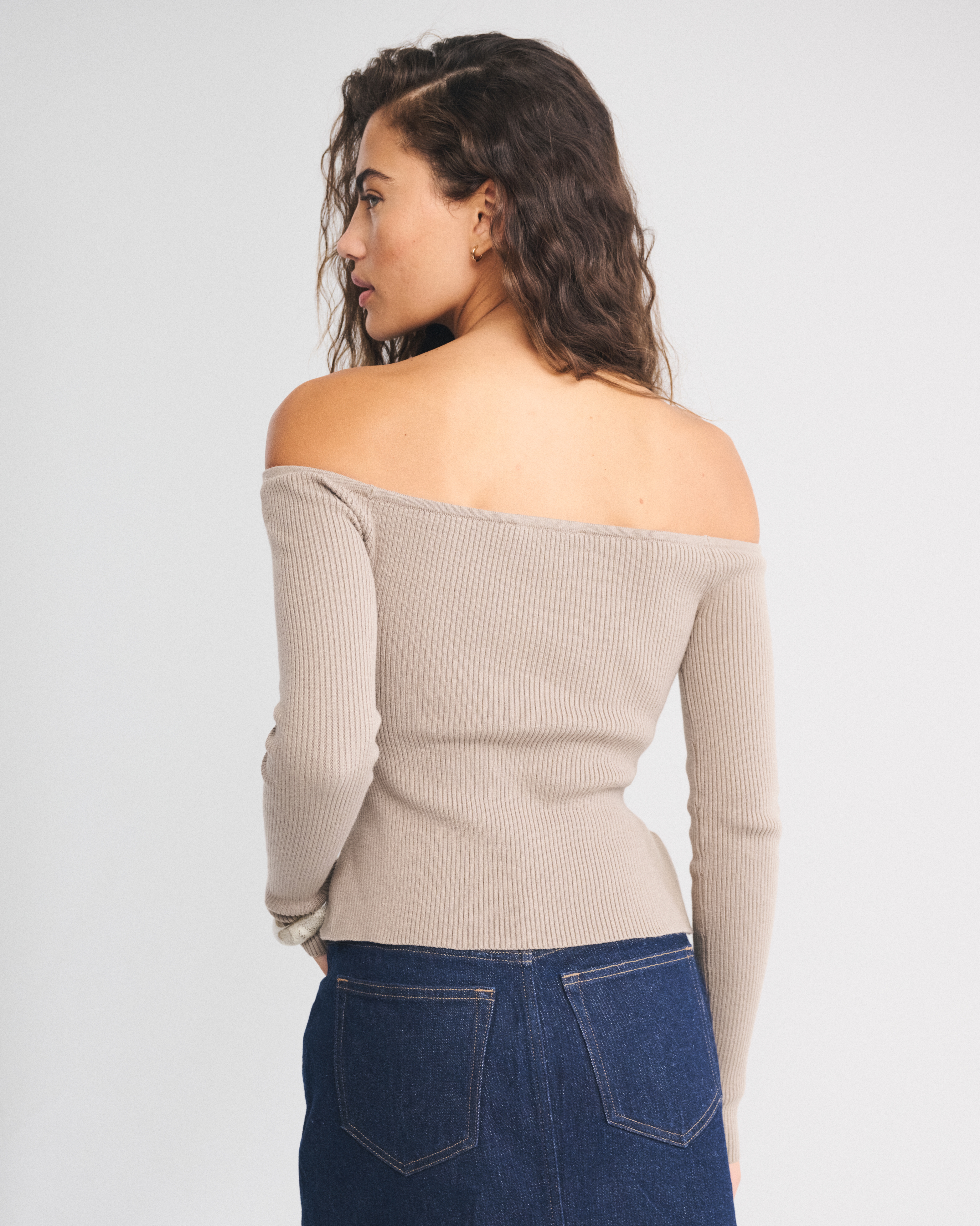 Abercrombie & Fitch Off-the-shoulder Sweater In Brown