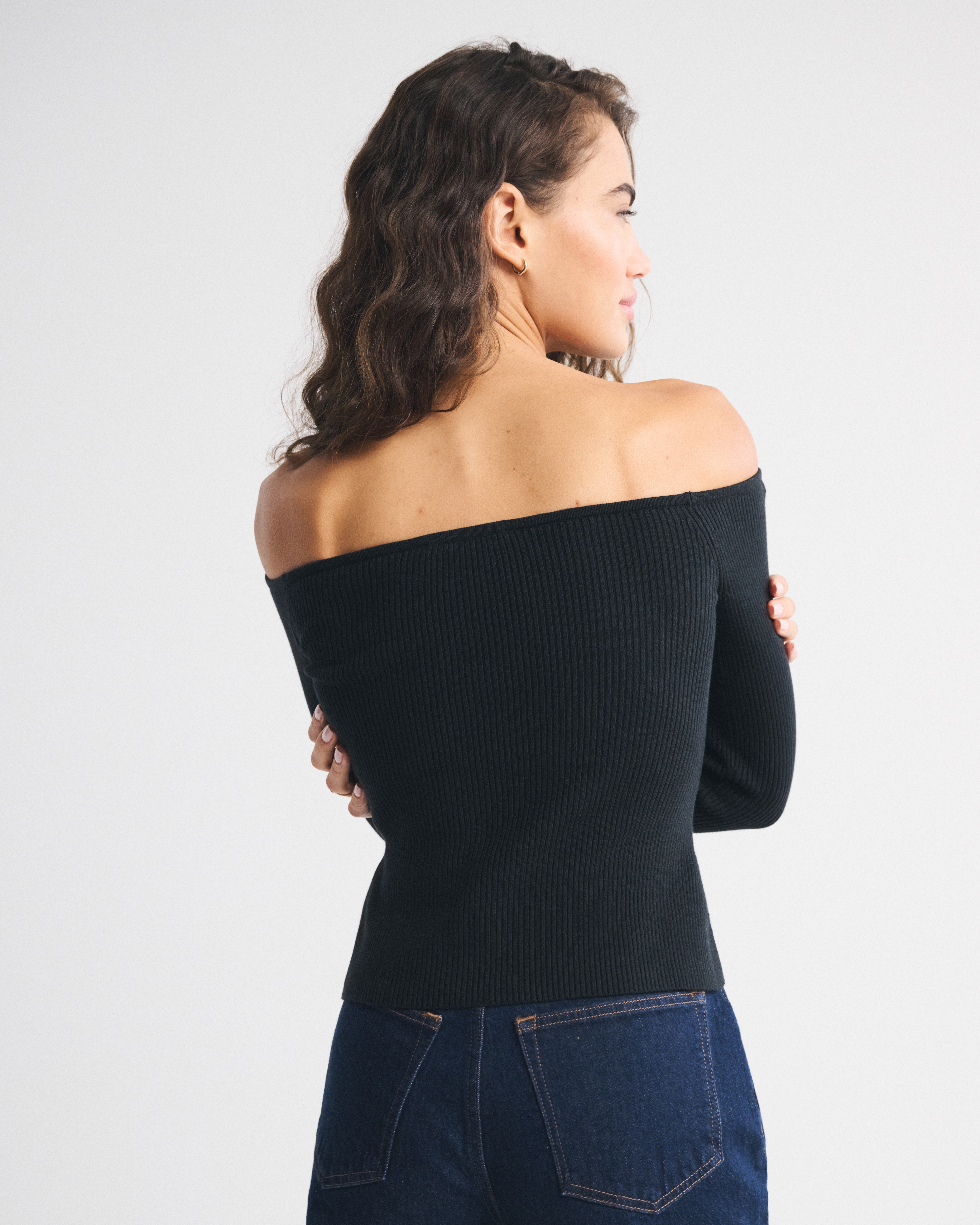 Abercrombie & Fitch Off-the-shoulder Sweater In Black