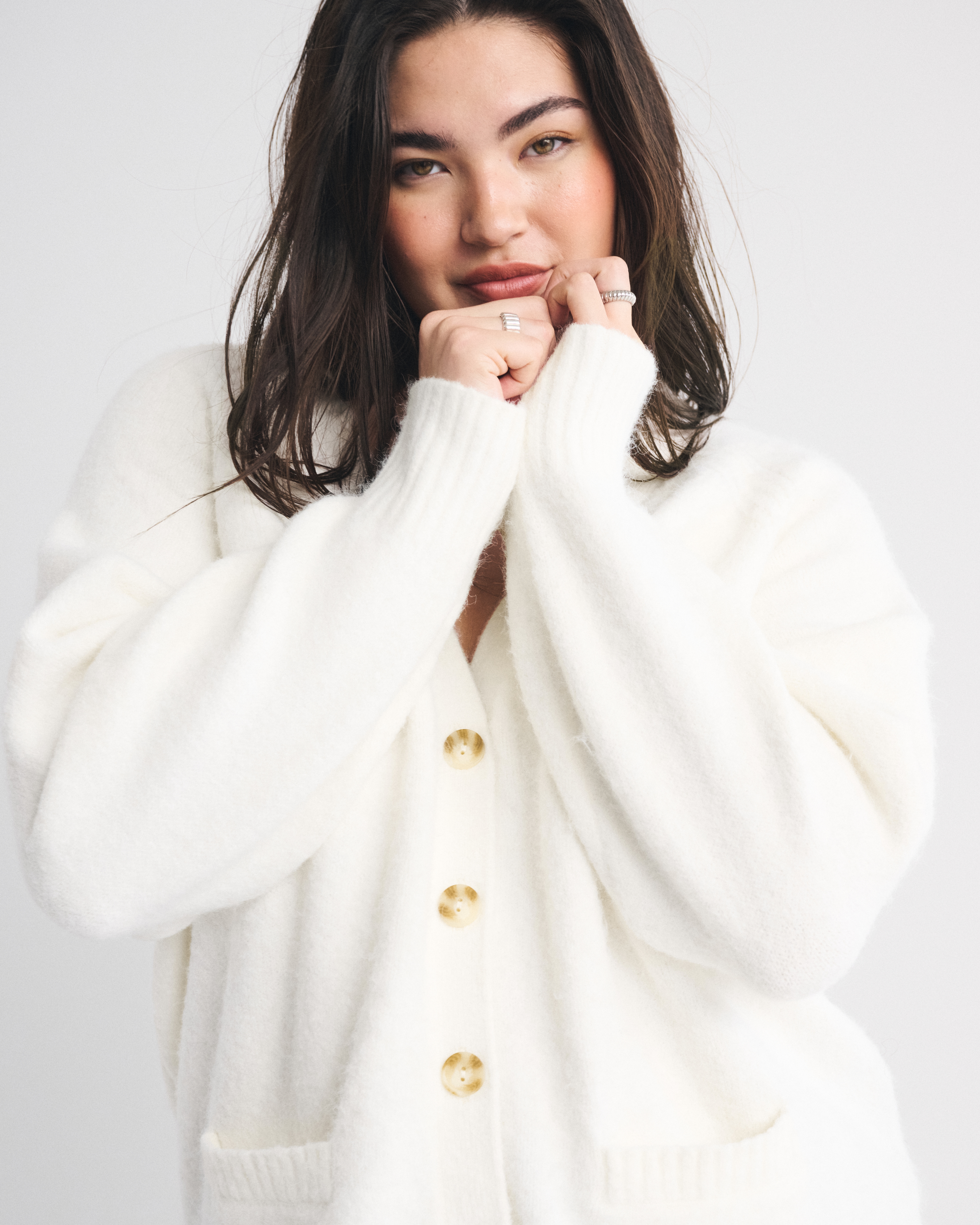 Abercrombie & Fitch Dad V-neck Cardigan In White