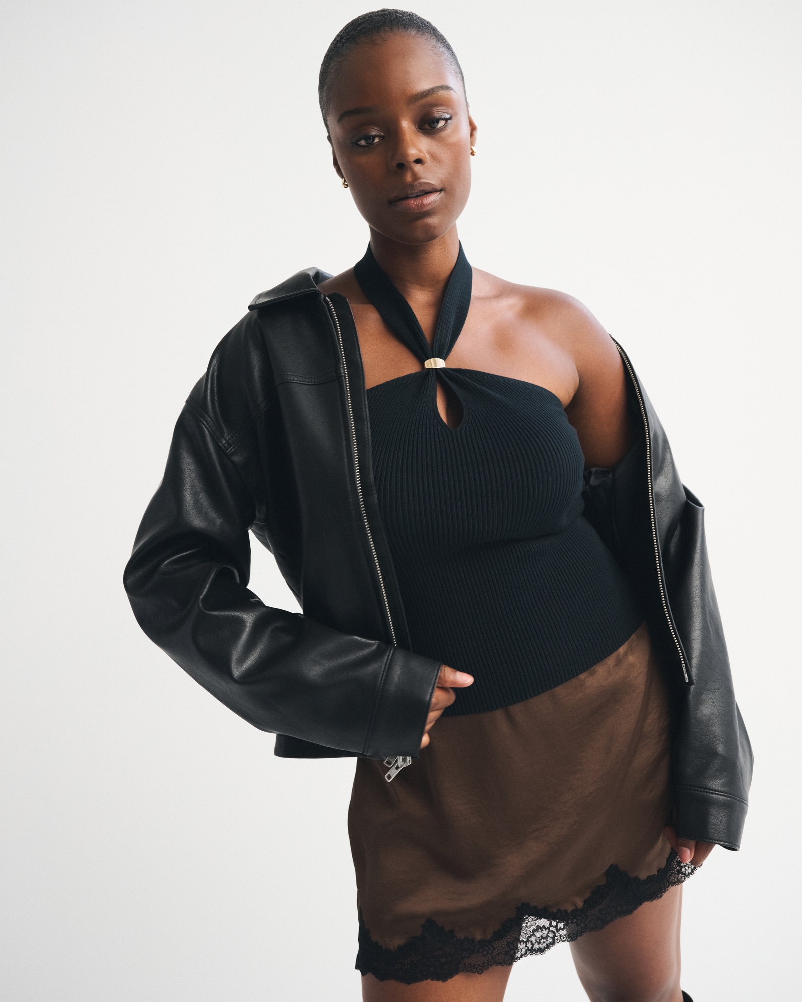 Hardware Halter Tank