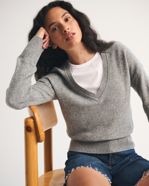 Merino Wool-Blend V-Neck Sweater, Gray view 1