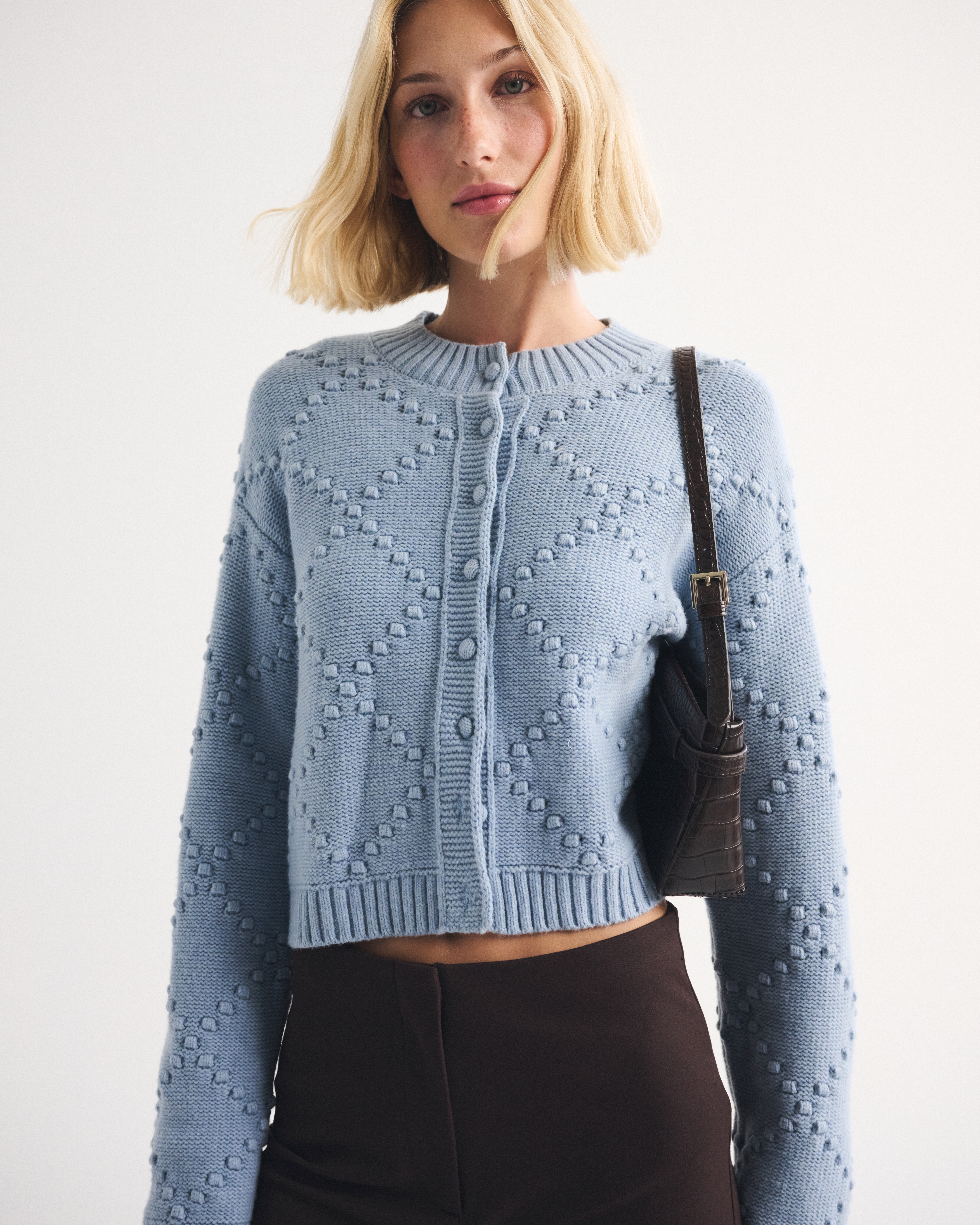Женские кардиганы Abercrombie & Fitch Airspun Cotton-Blend Cable Cardigan — фото 2