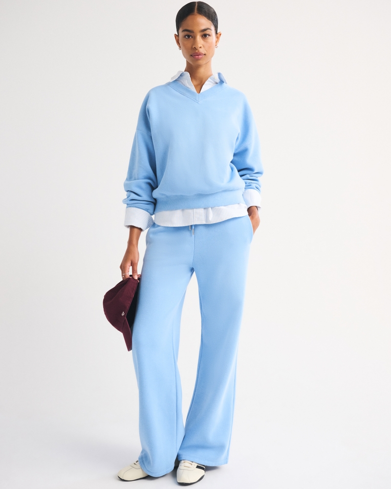 Sunday V-Neck Sweatshirt - thumbnail 10