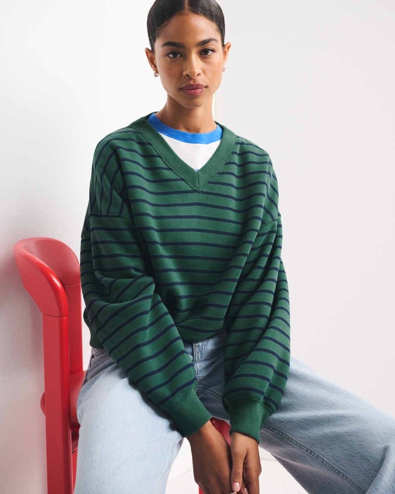 Sunday V-Neck Sweatshirt - thumbnail 9