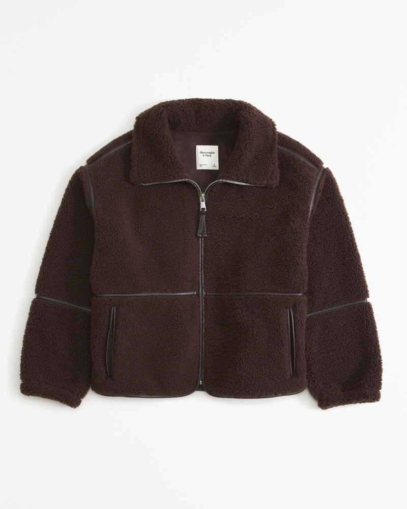 The Coziest Fleece & Sherpa Jackets This Fall - The Mom Edit