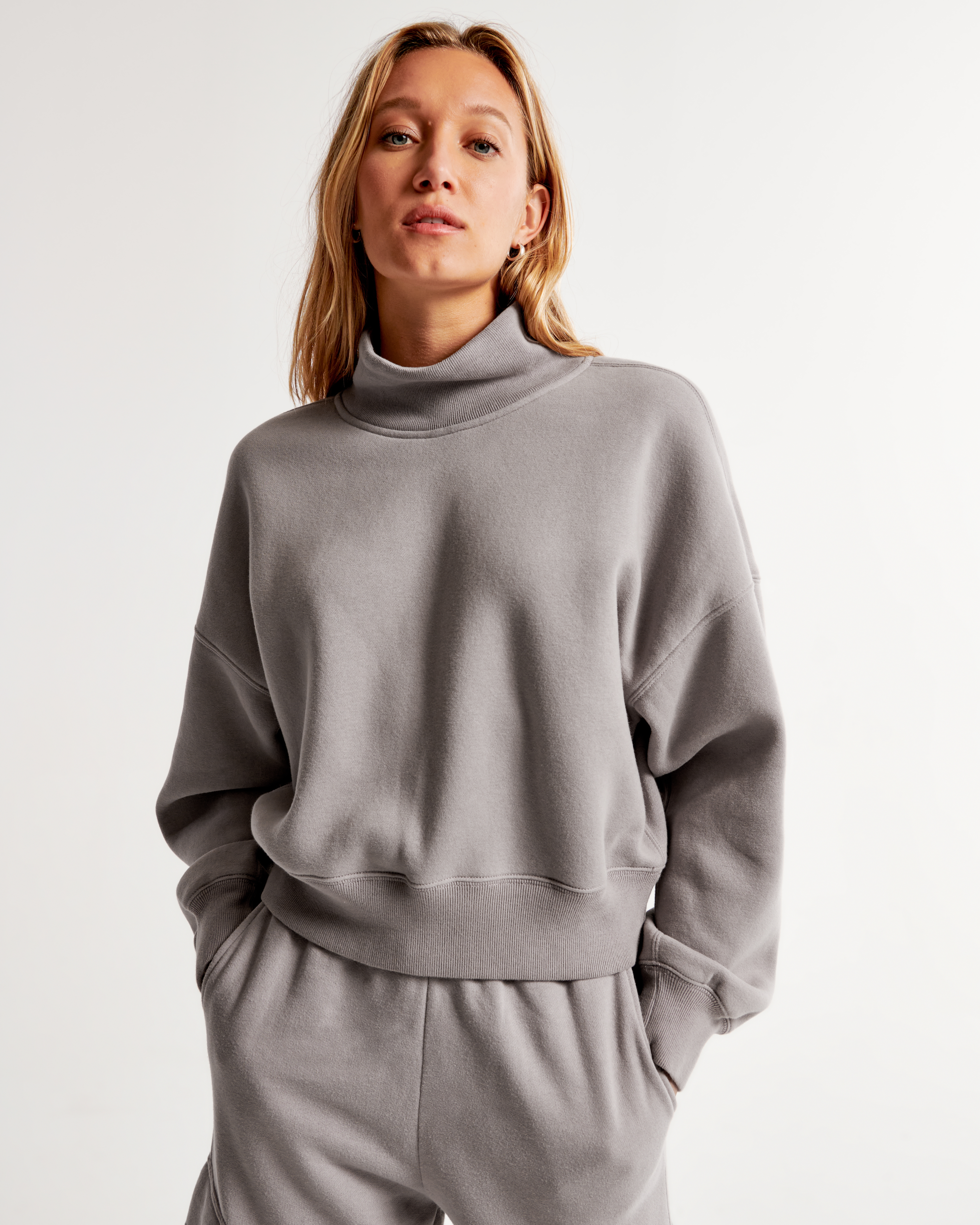 Women's Essential Sunday Mock Crew | Women's Clearance