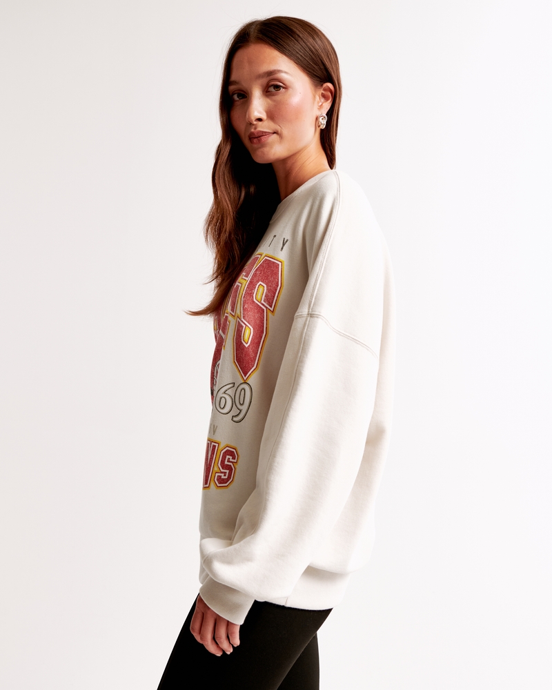 Kansas City Chiefs Graphic Oversized Sunday Crew