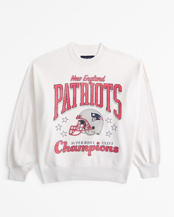 New England Patriots Graphic Oversized Sunday Crew, Cream - Patriots view 1