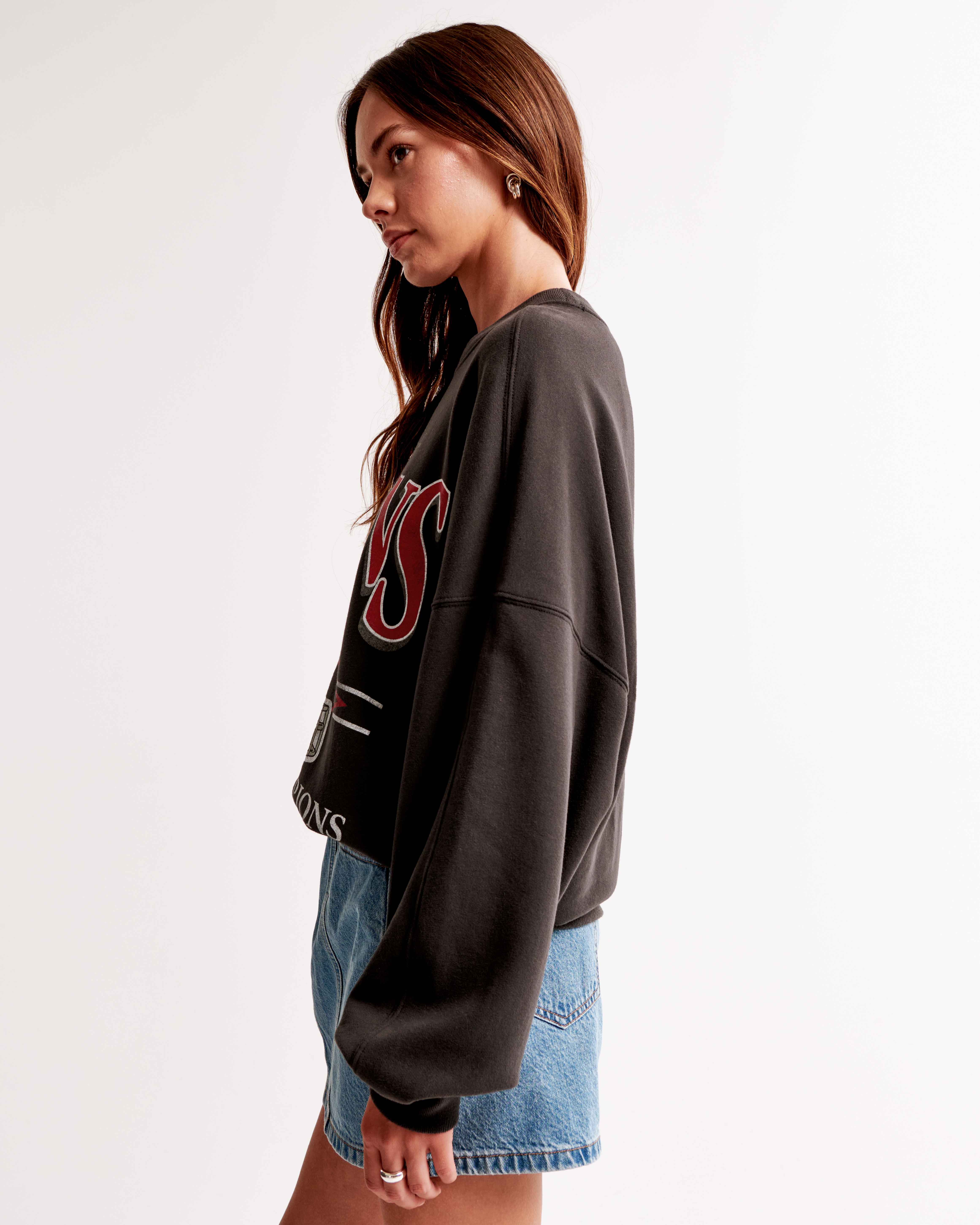 Women's Atlanta Falcons Graphic Oversized Sunday Crew