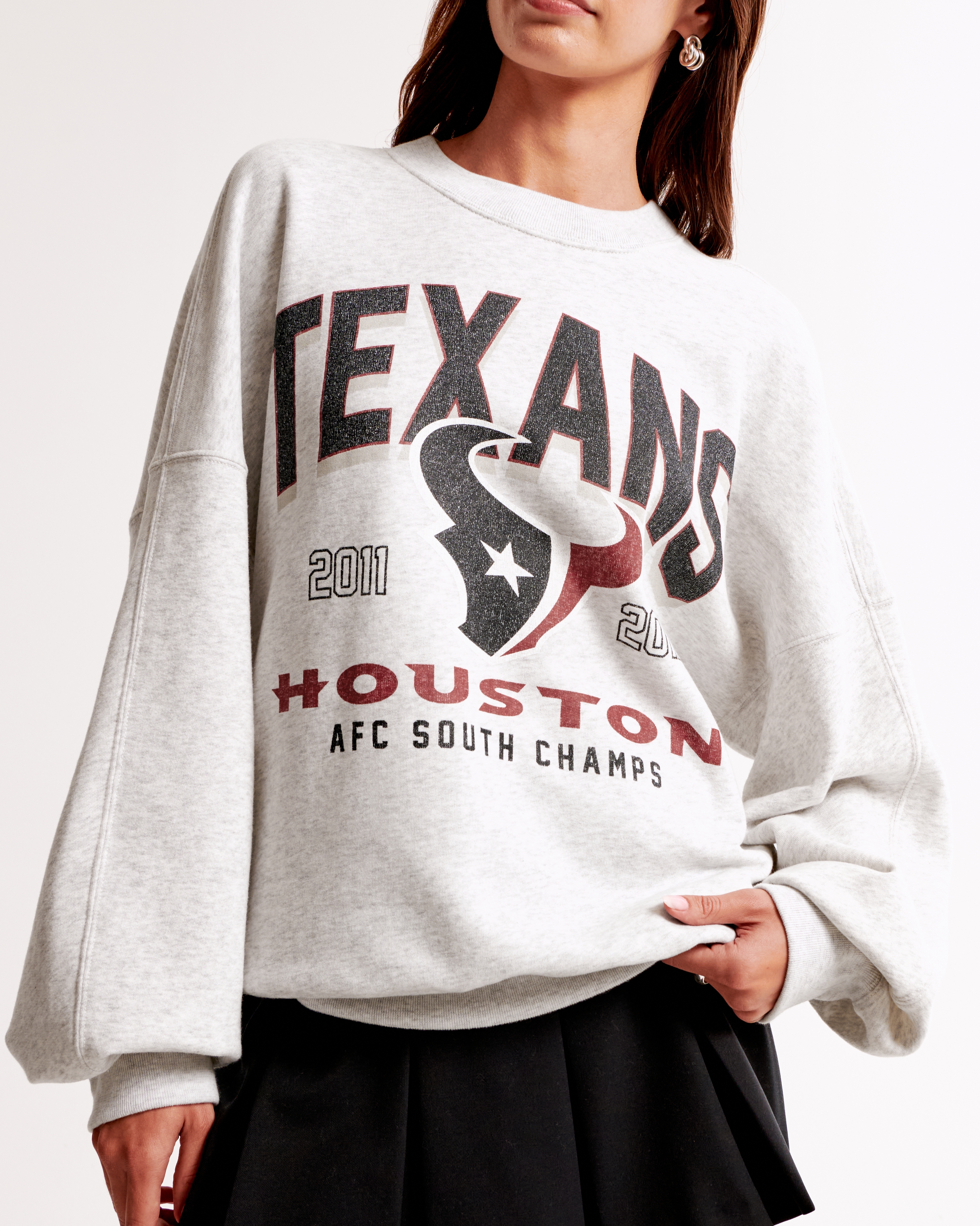 Abercrombie & Fitch Houston Texans Graphic Oversized Sunday Crew In Gray