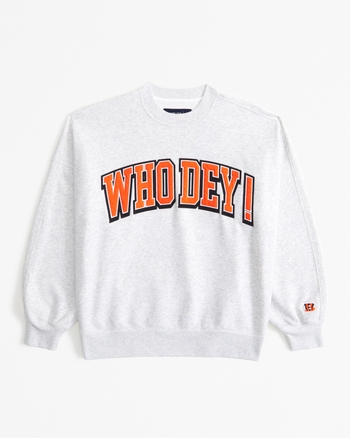 Women's Cincinnati Bengals Graphic Oversized Sunday Crew | Women's Tops | Abercrombie.com