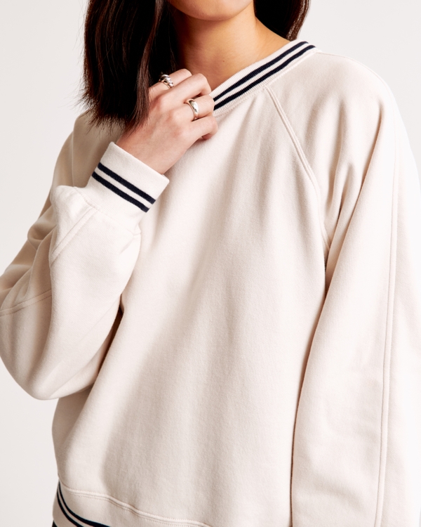 Essential Raglan Classic Sunday Crew, Feather Gray view 2