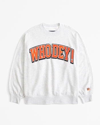 Women's Cincinnati Bengals Graphic Oversized Sunday Crew | Women's Tops | Abercrombie.com