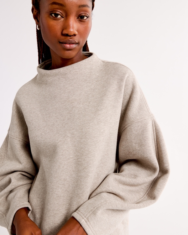 High neck crew neck sale