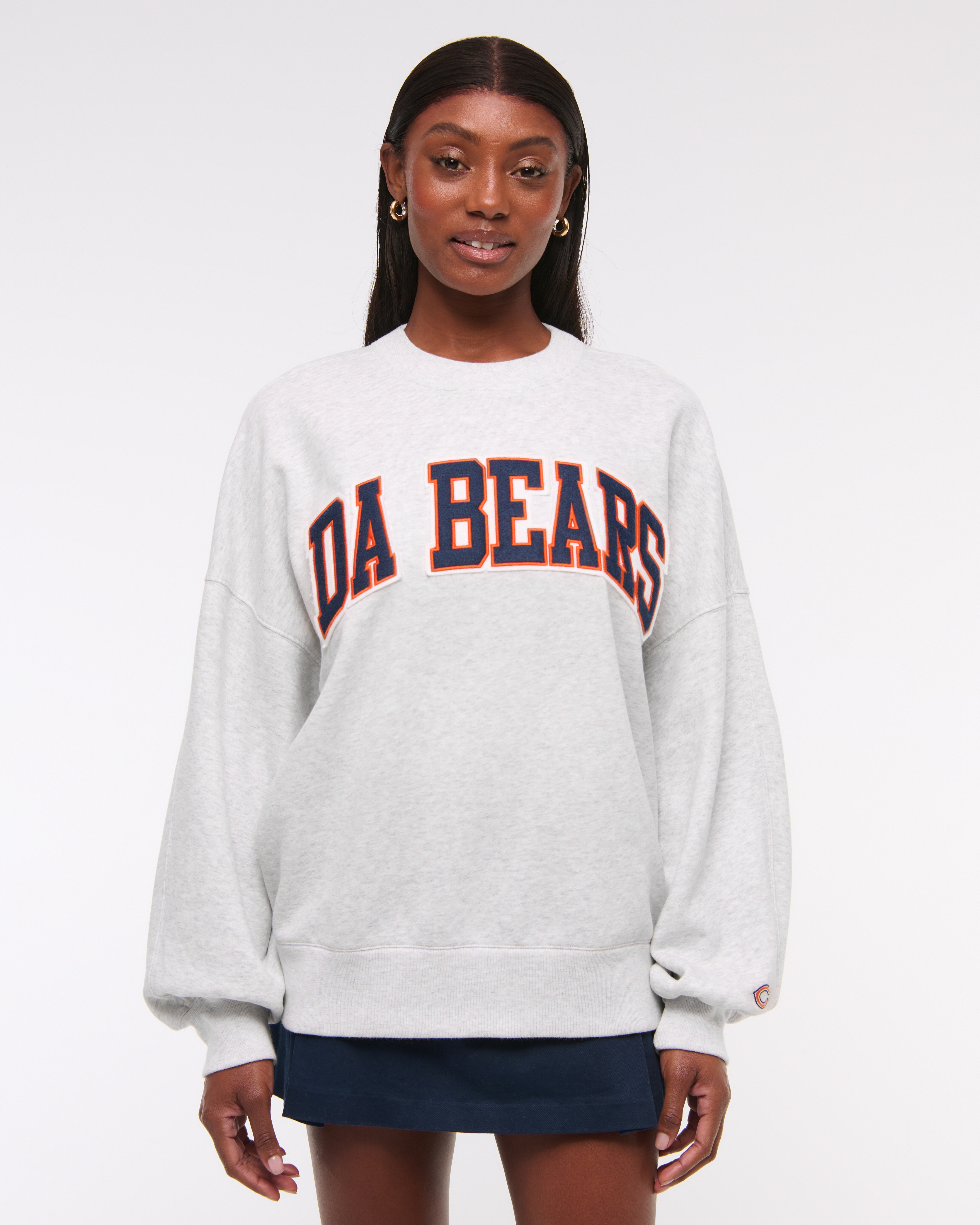 TRIPSHION SUNDAY RUNNING BEARS GRAPHIC フーディー 9colors Women's Chicago Bears Graphic Oversized Sunday Crew